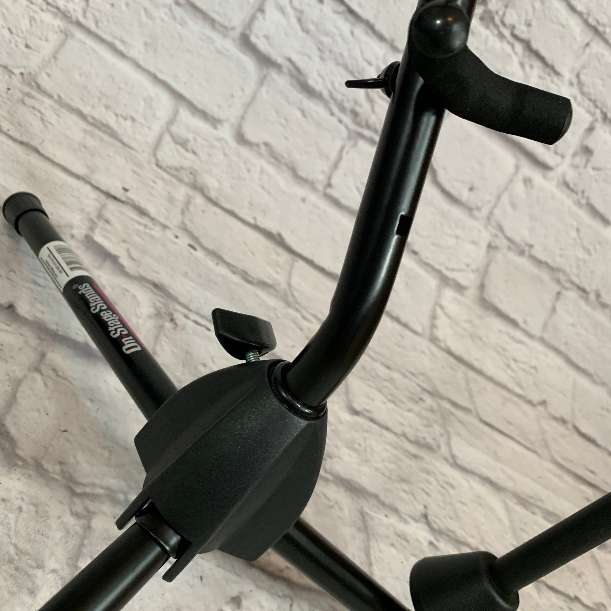 On-Stage SXS7101B Alto-Tenor Sax Stand with Flute Peg
