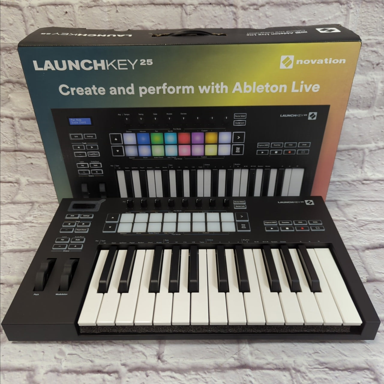 Novation Launchkey 25 Controller