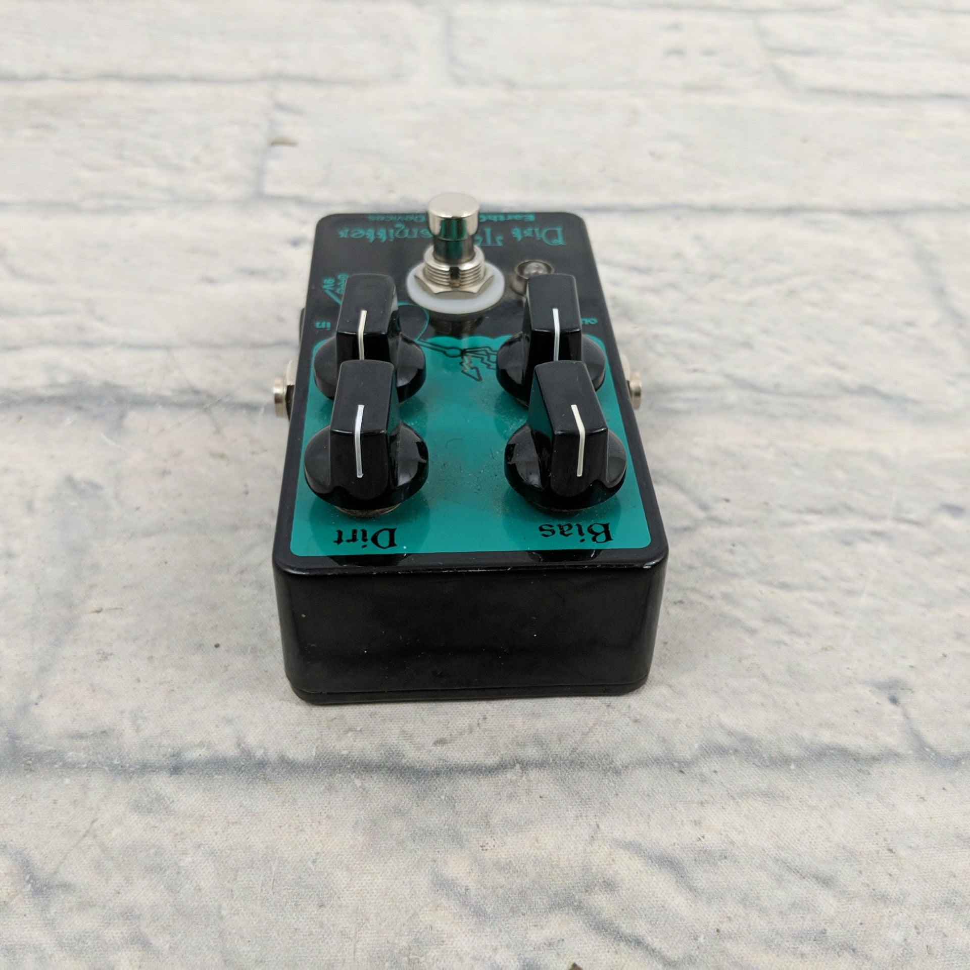 EarthQuaker Devices Dirt Transmitter Fuzz Pedal - Evolution Music