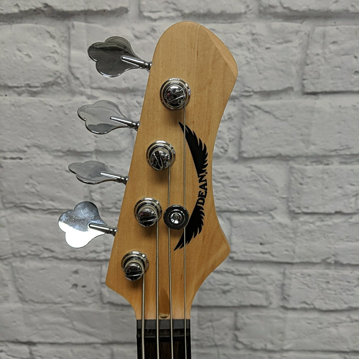 Dean Paramount 4-String Bass Sunburst