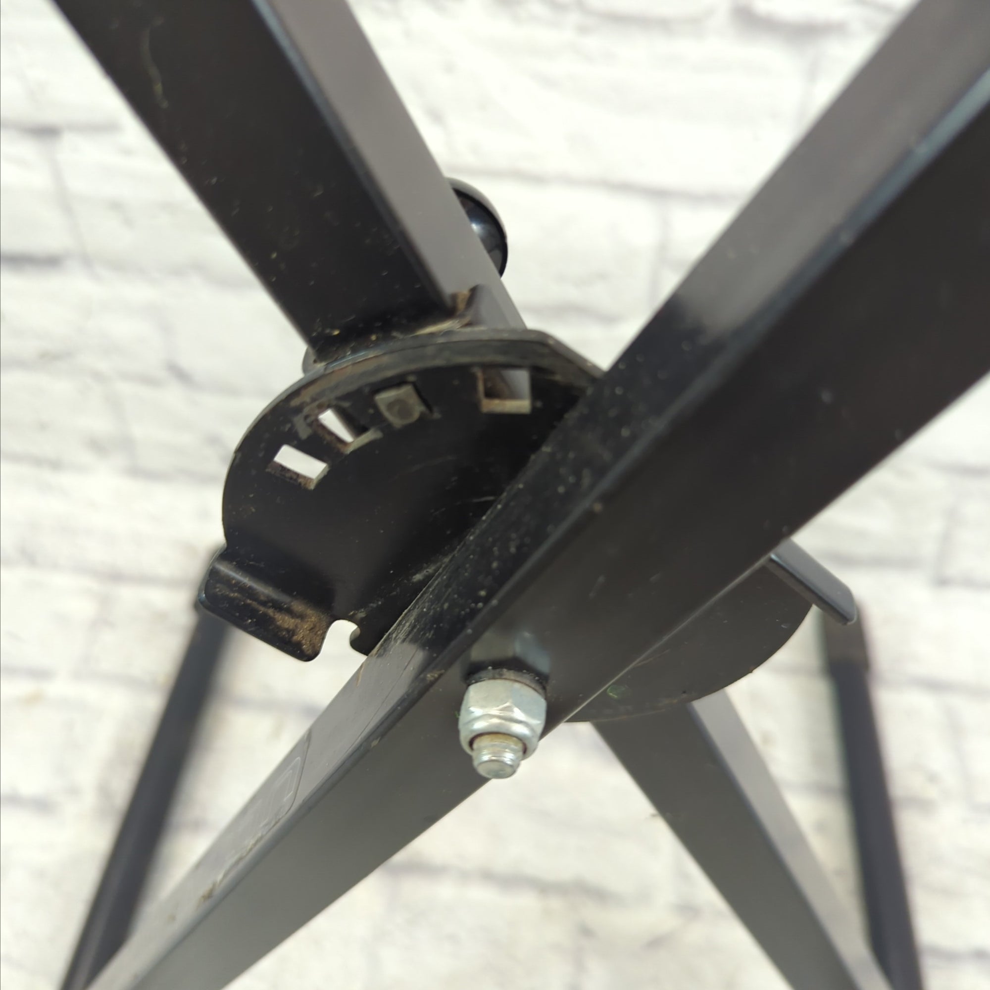 Ultimate Support X Frame Quick Lock Keyboard Stand