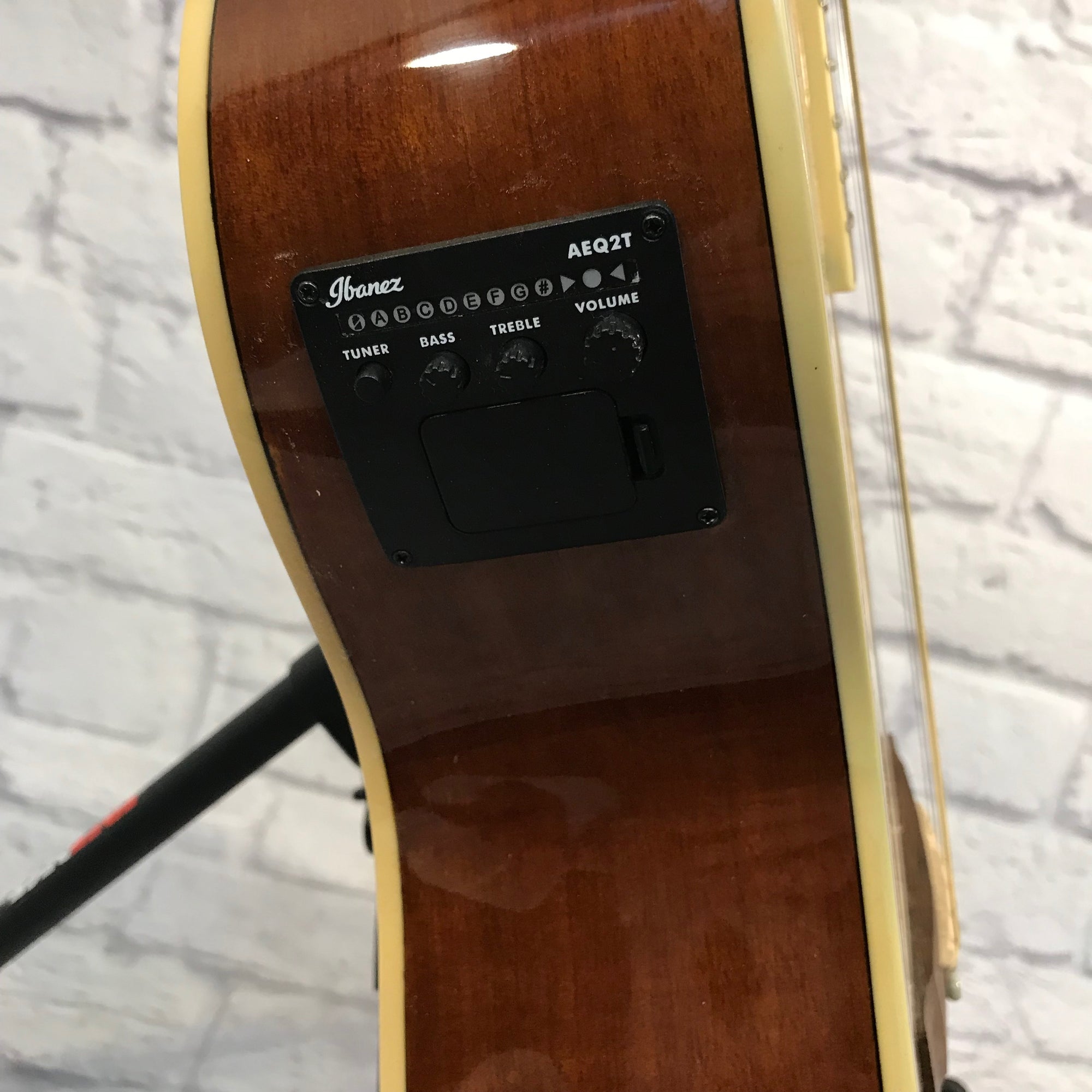 ** Ibanez PC15ECENT Performance Grand Concert Acoustic-Electric Guitar Natural