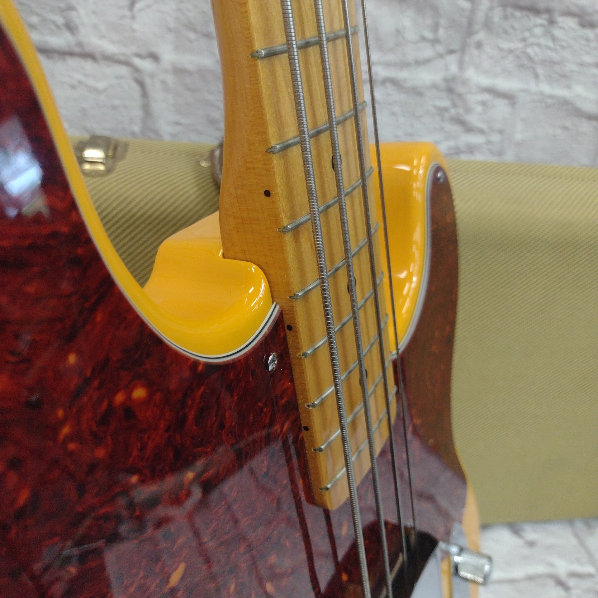 Fender 51 Precision Bass Japan Butterscotch Fralin Upgrade