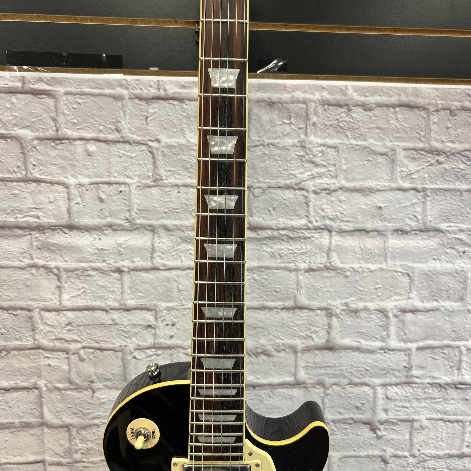 Epiphone Les Paul standard  美品(値下げ) Epiphone Les Paul Standard GoldTop MIJ w/ Duesenberg Style