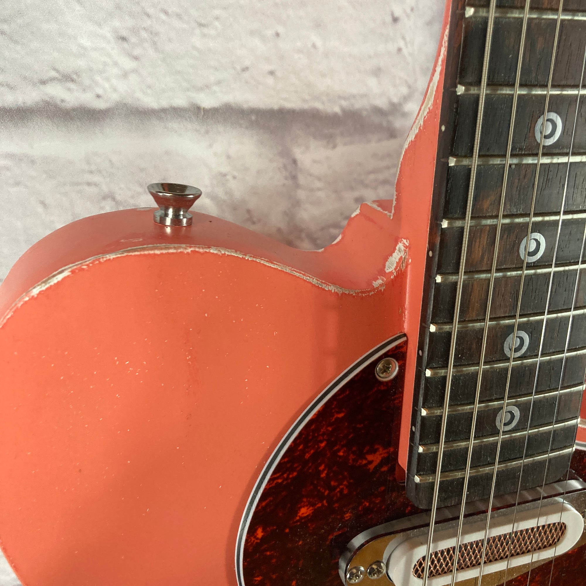 Harden Engineering Esmerelda Deluxe T-Style Pink Electric Guitar