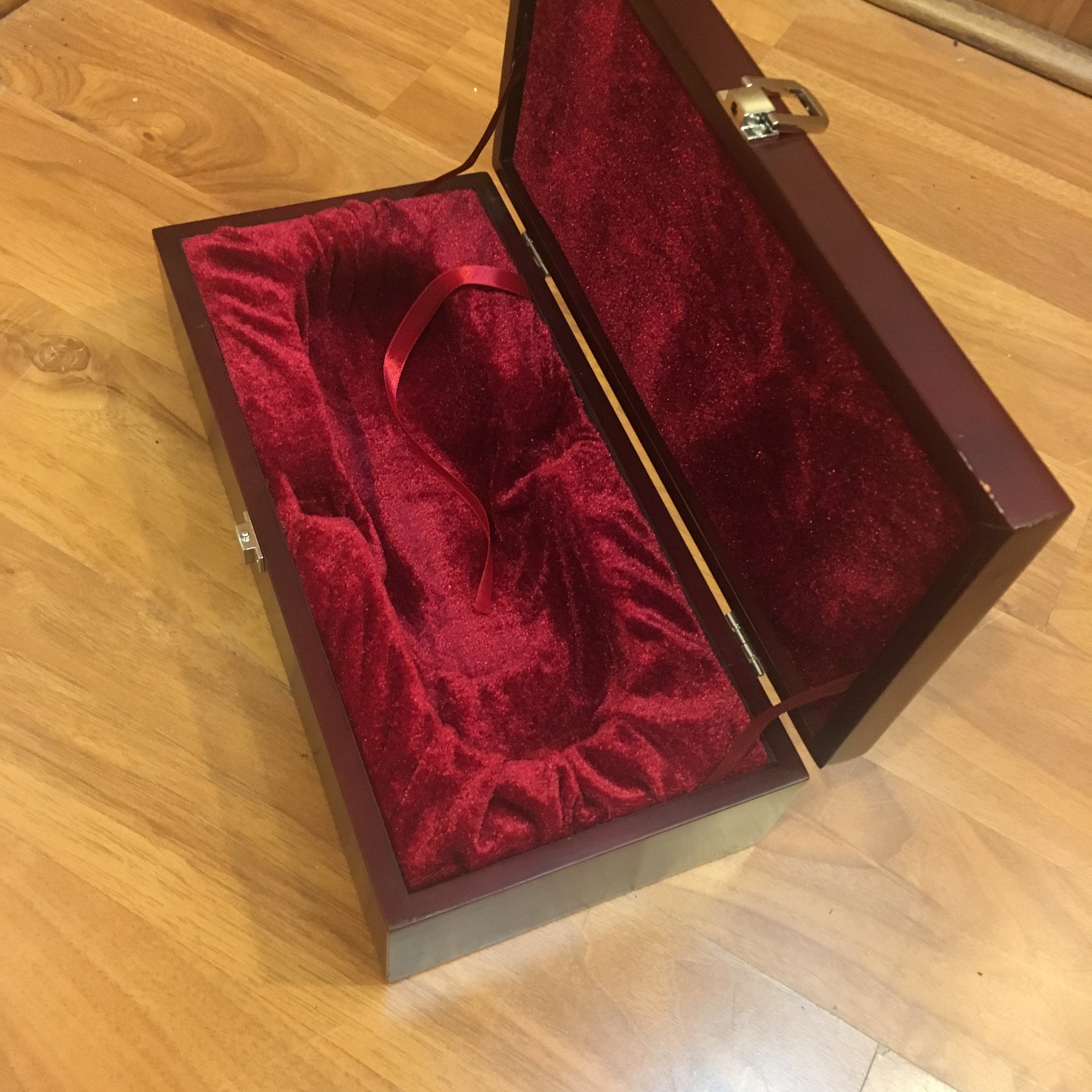 MXL R77 Studio Ribbon Microphone w/ Box