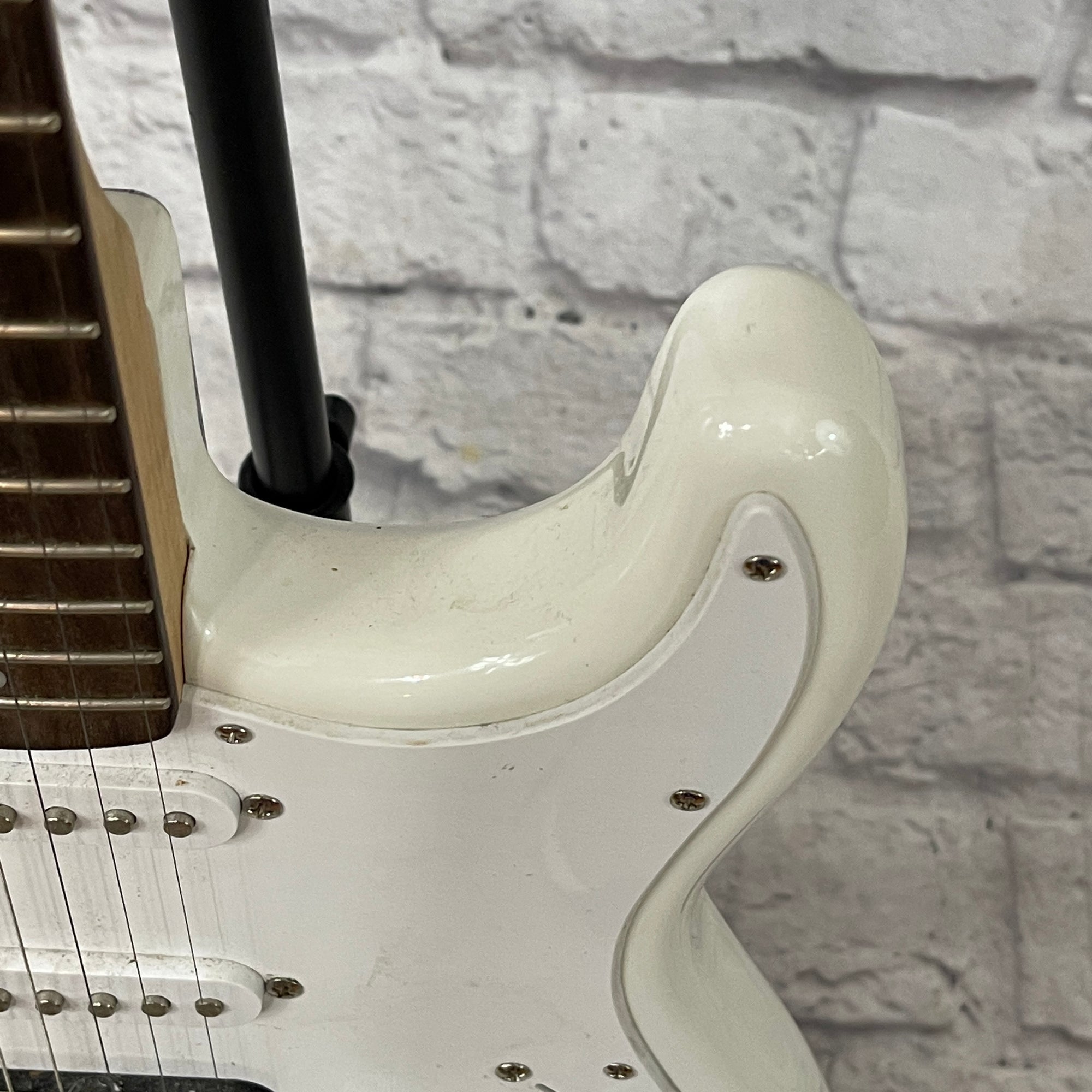 Squier Bullet Strat HSS White Electric Guitar