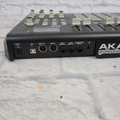 Akai MPD32 USB/MIDI Pad Controller AS IS