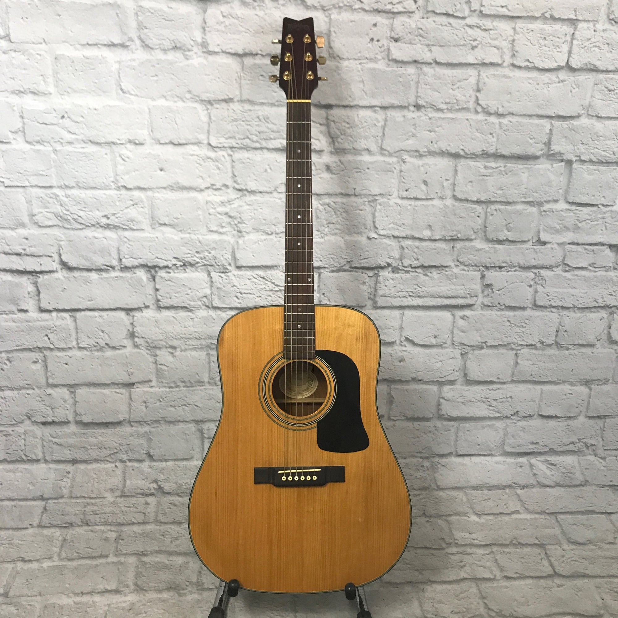 Washburn D100S Acoustic Guitar