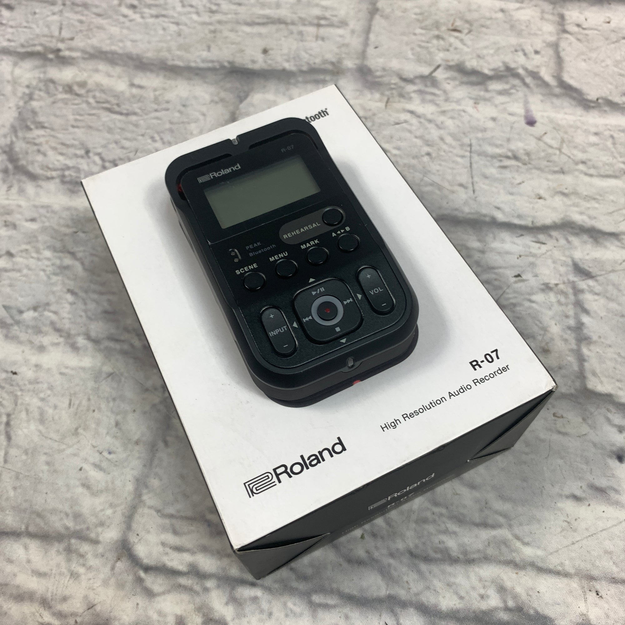 Roland R-07 High Resolution Audio Recorder