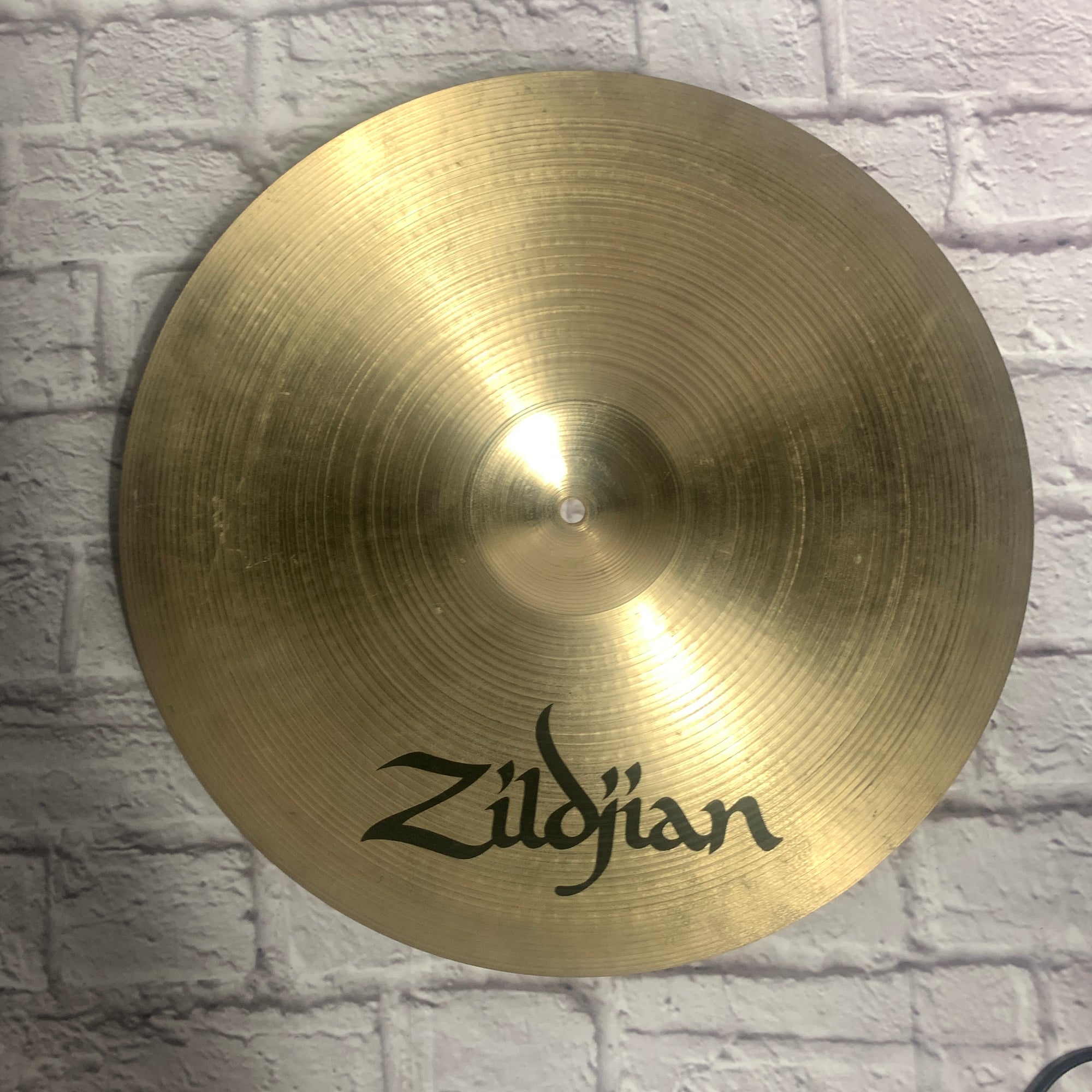 Zildjian Medium Thin 17" Crash Cymbal CRACKED