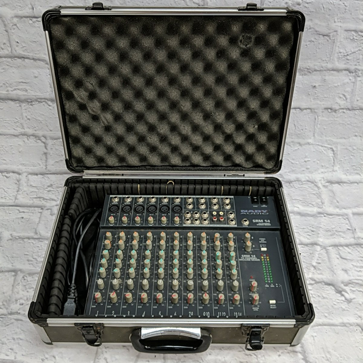 Nady SRM14 Passive Mixer with Case