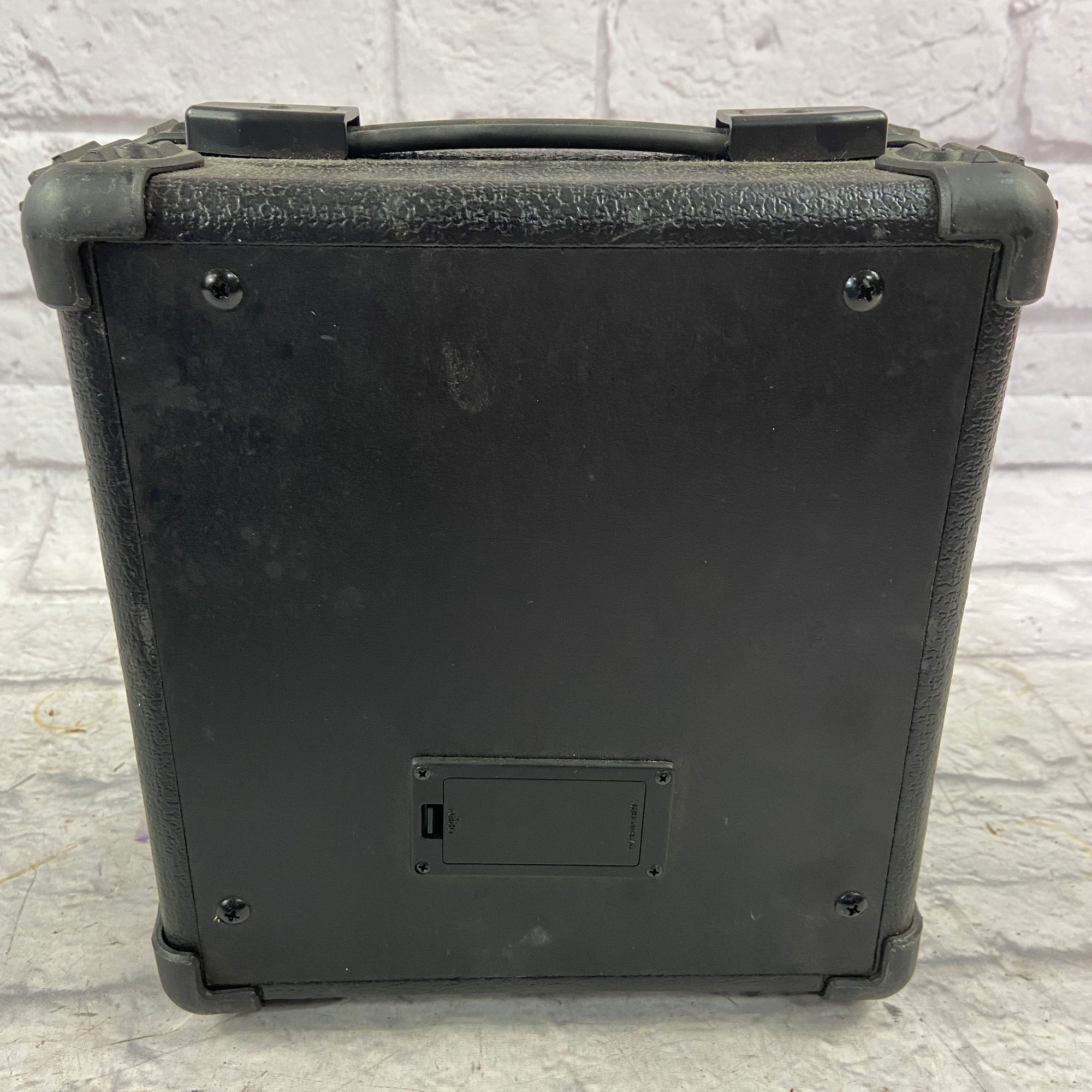 Caraya LA5 9V Battery Powered Guitar Combo Practice Amp