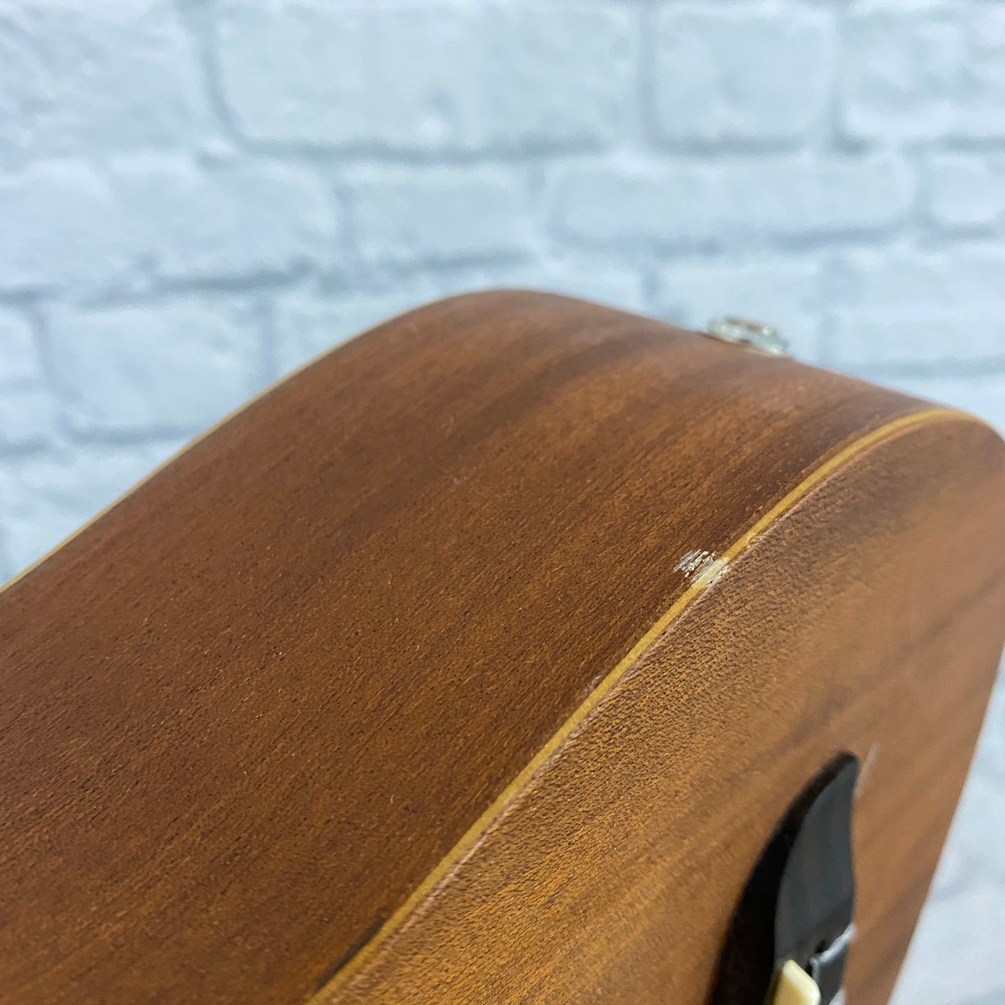 Oscar Schmidt OU2E Mahogany Concert Acoustic-Electric Ukulele