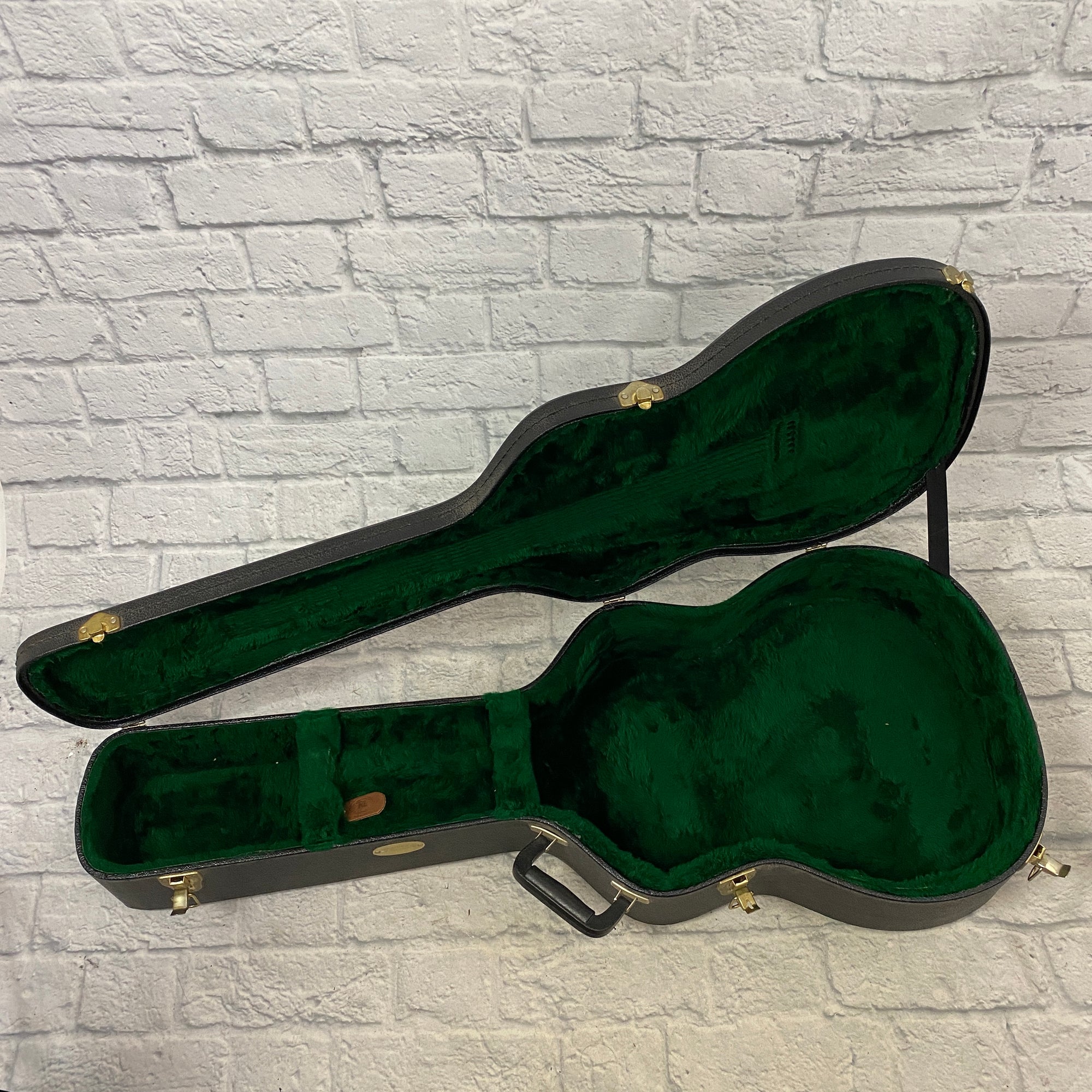 Martin 42x16x4 Acoustic Hard Case