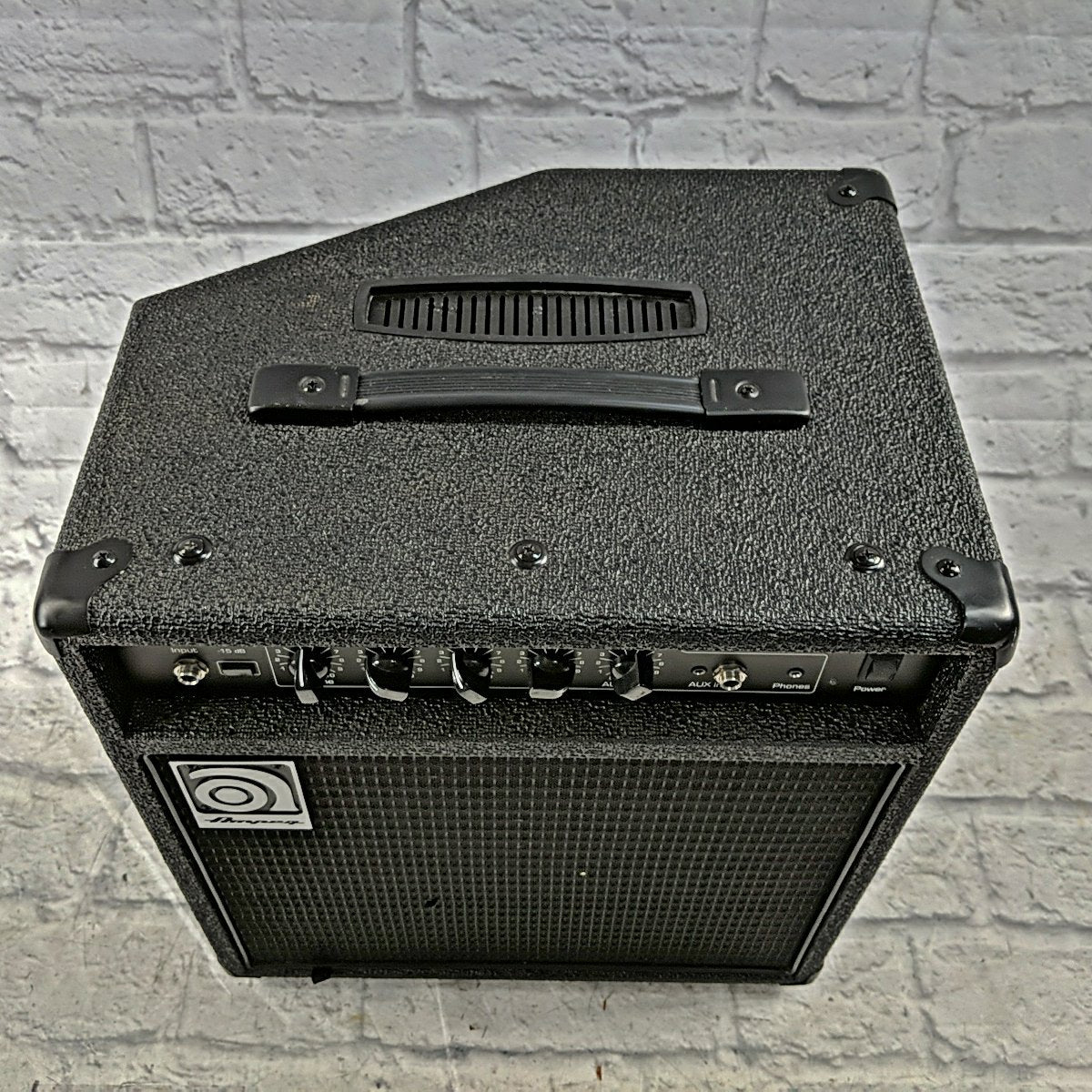Ampeg BA-108v2 Bass Practice Amp