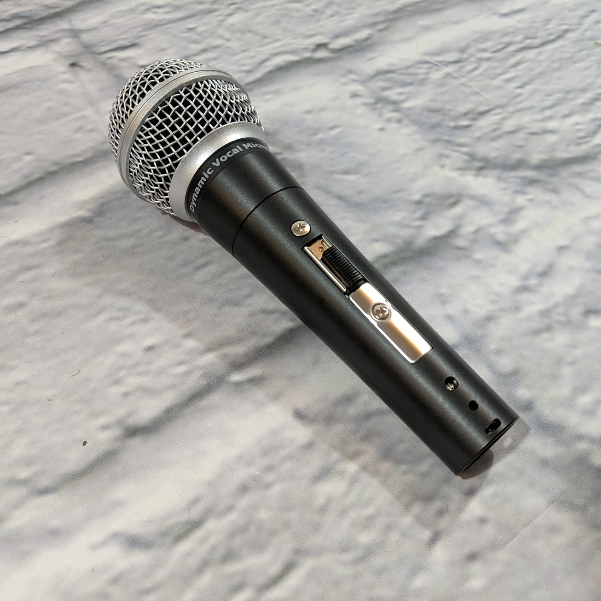 SLM Hardware SSH300L Dynamic Vocal Microphone