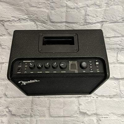 Fender Mustang LT25 25-Watt 1x8" Digital Modeling Guitar Combo