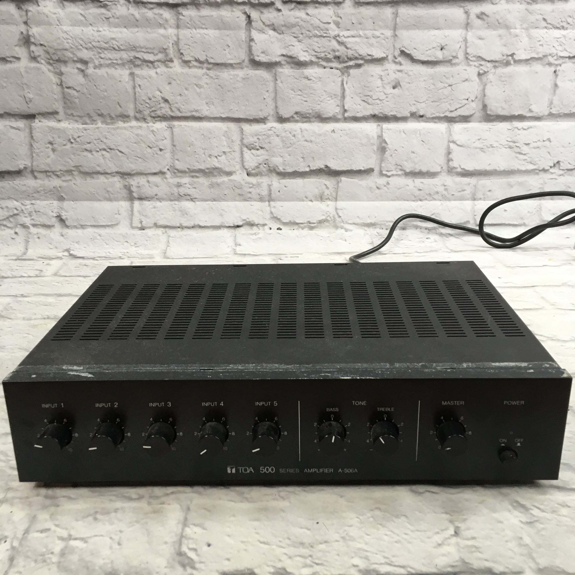 TOA A506A Powered 5 Channel Mixer