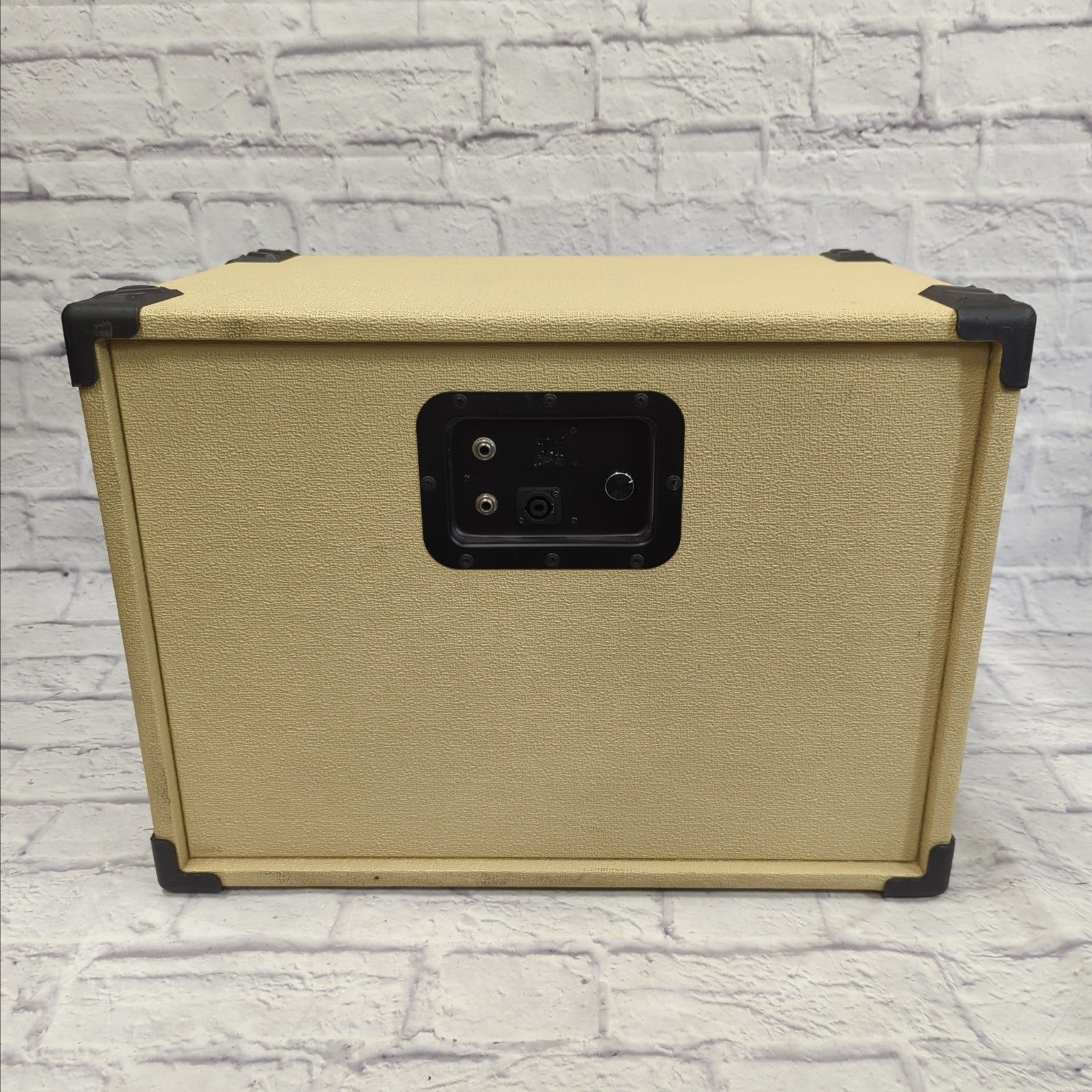 Avatar 4 Ohm Eminence Beta 10 Loaded Bass Cab