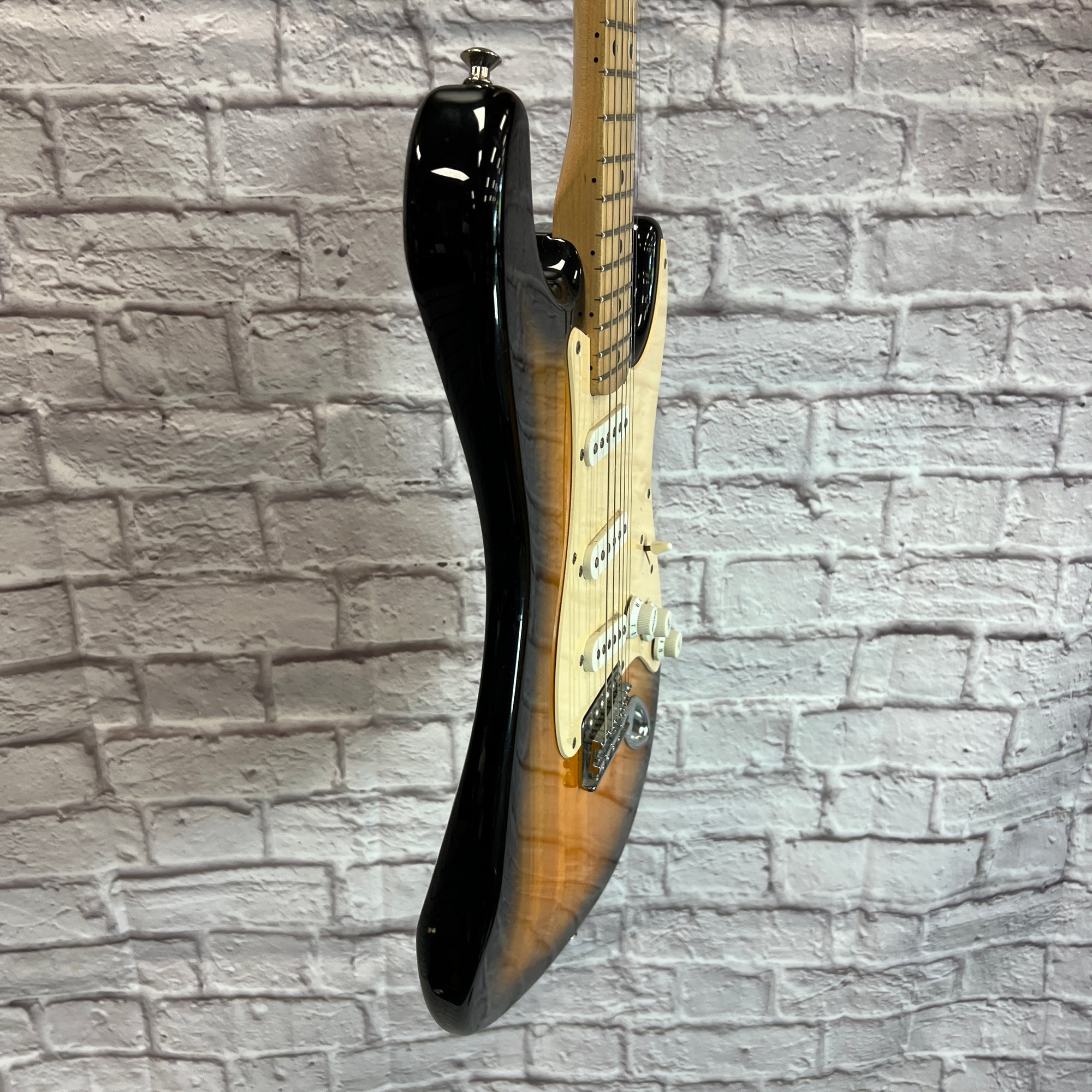 Squier Affinity Stratocaster Sunburst Electric Guitar