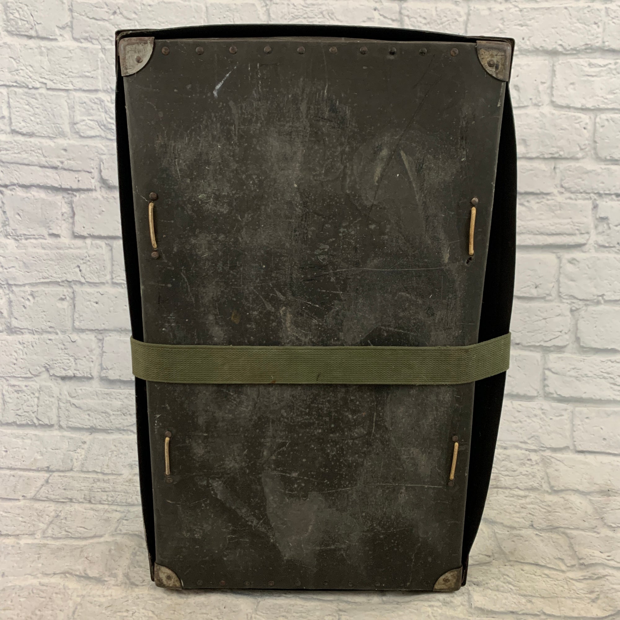 Unknown 28" x 16" Fibre Trap Case