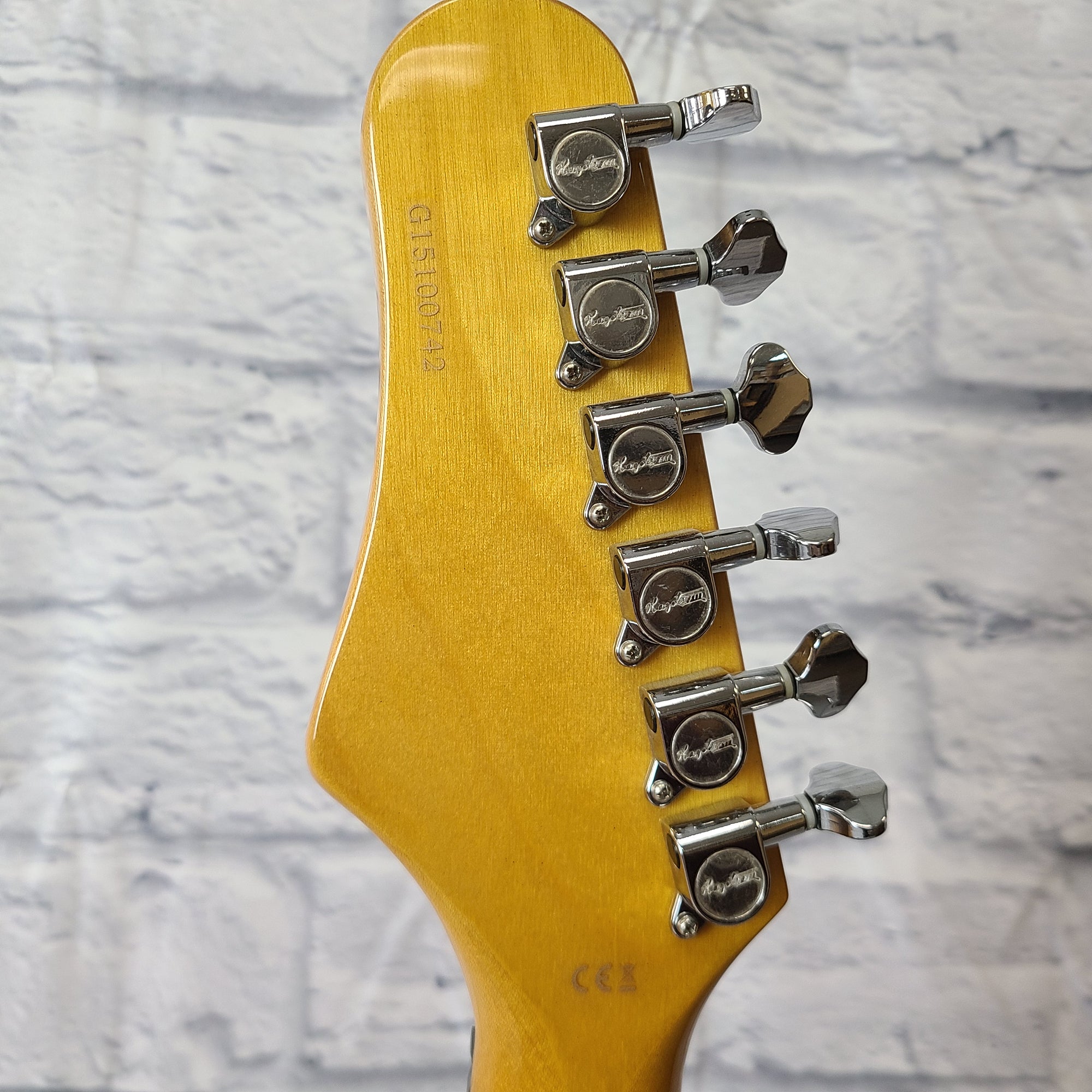 Hagstrom H2 3-Tone Sunburst Electric