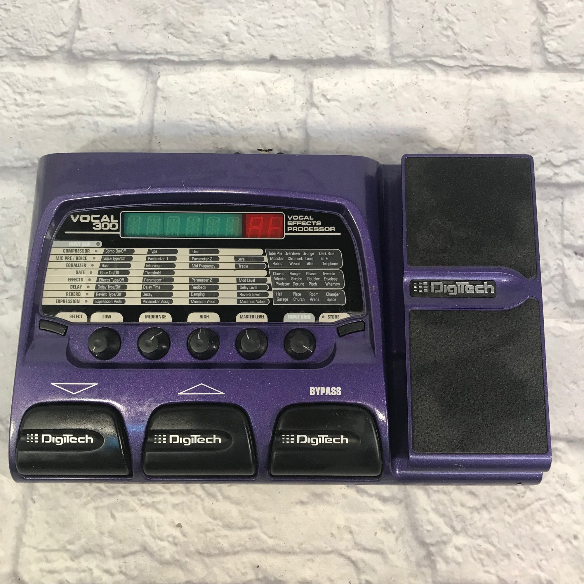 Digitech Vocal 300 Vocal Effects Processor - Evolution Music