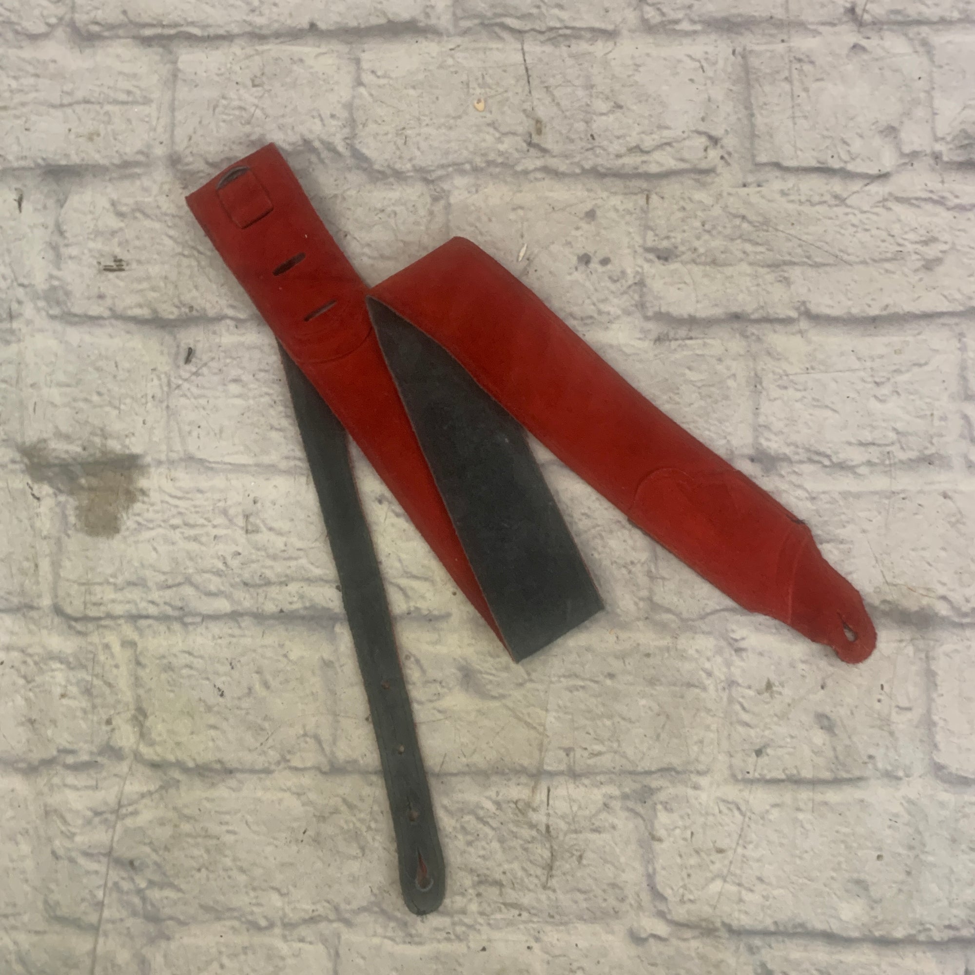 Unknown (Red Felt) Guitar Strap