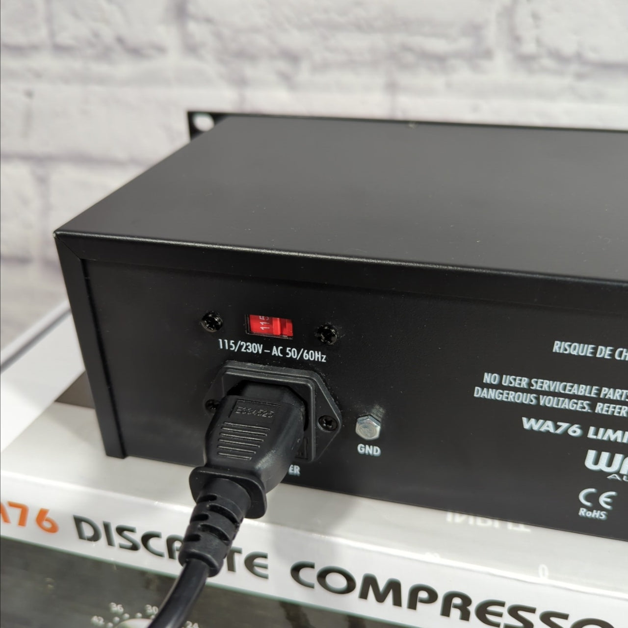 Warm Audio WA76 Discrete Limiting Amplifier