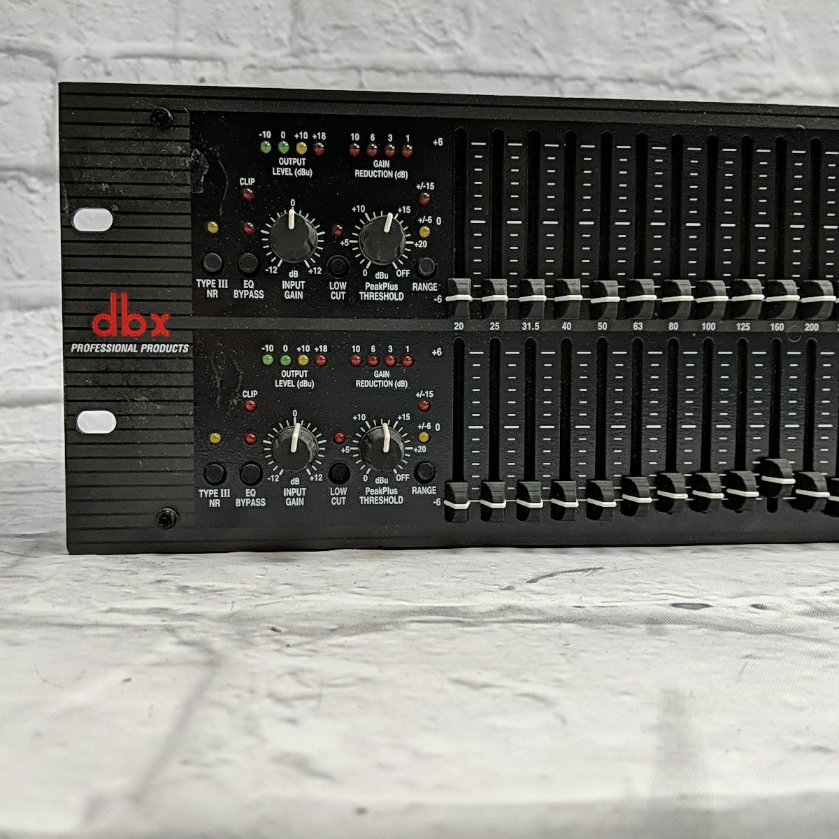 DBX 2231 Equalizer/Limit Rack EQ