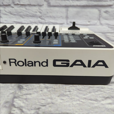 Roland SH-01 Gaia 37-Key Digital Synthesizer