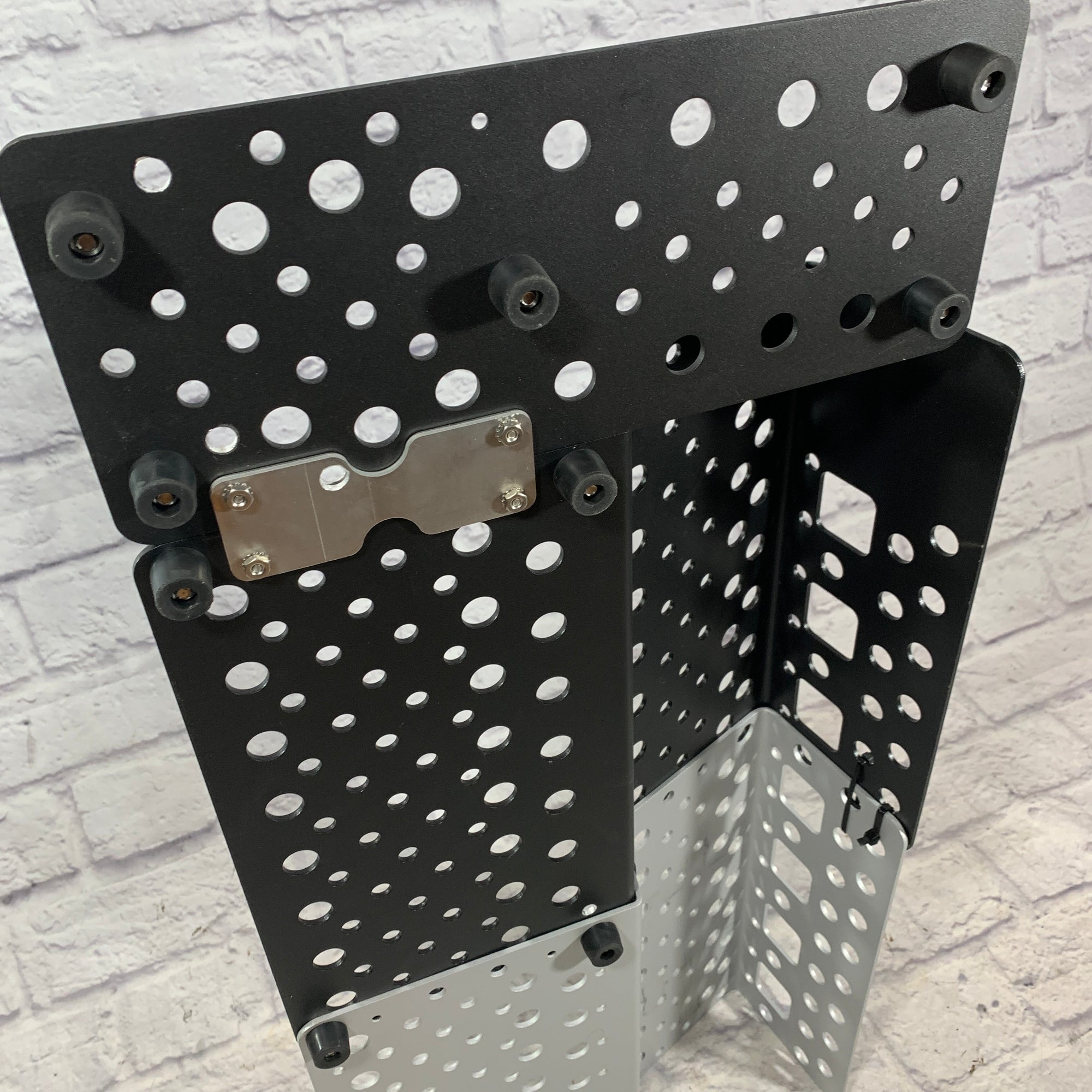 Holeyboard Metal Pedal Board