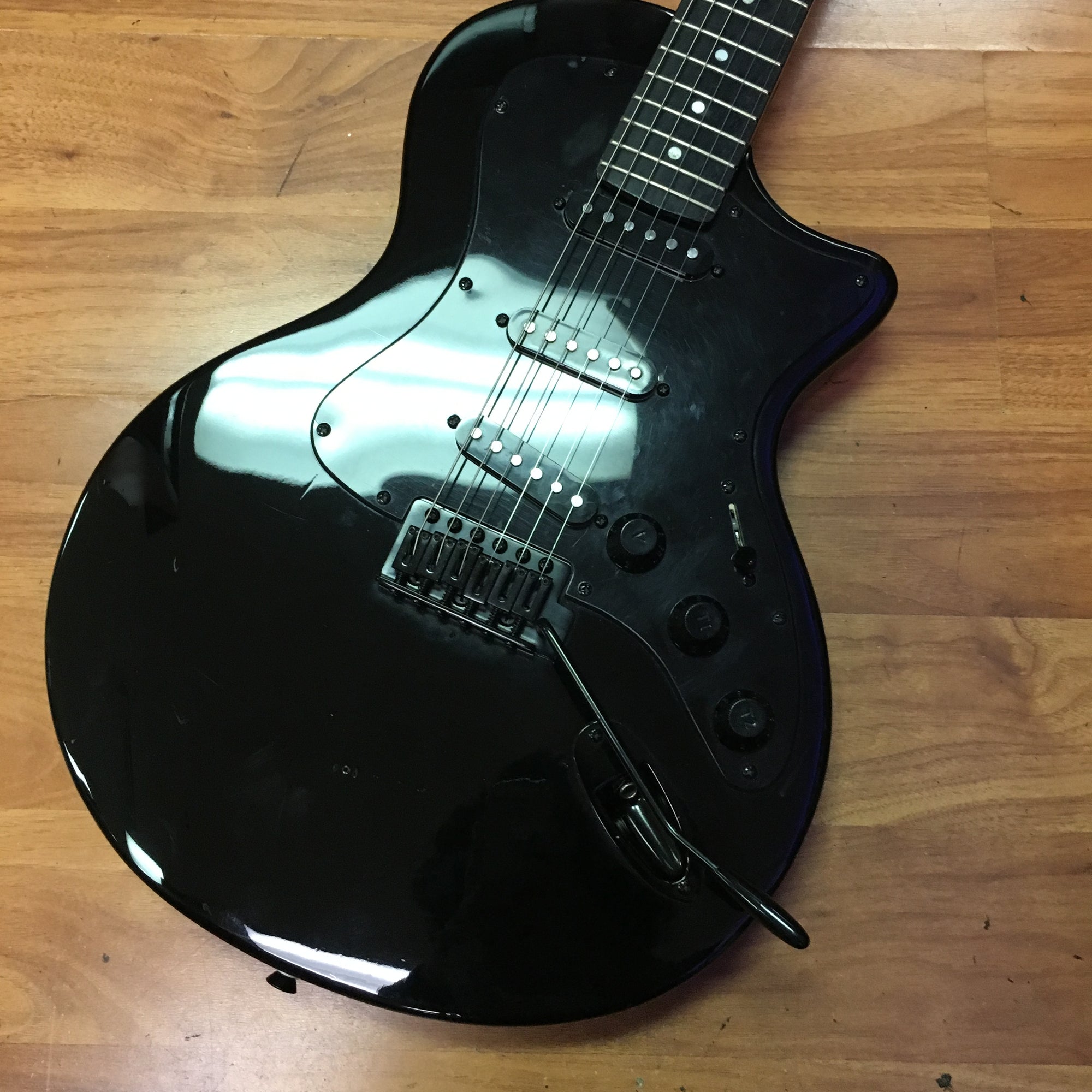 Esteban Les Paul Style Guitar