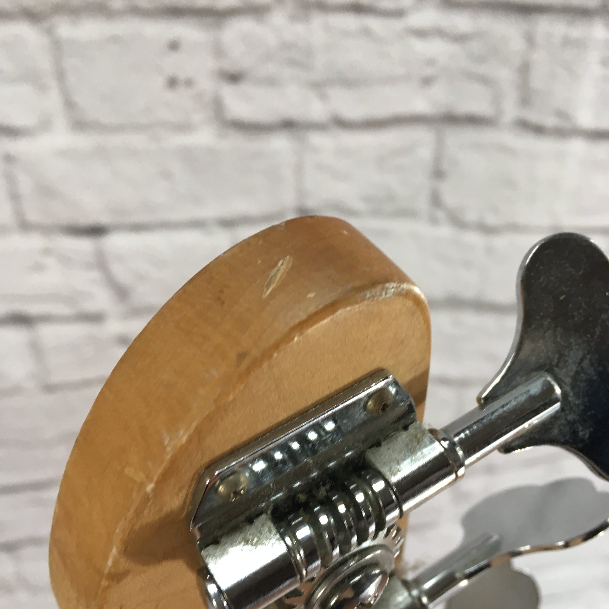 Peavey Foundation USA Made 4 String Bass