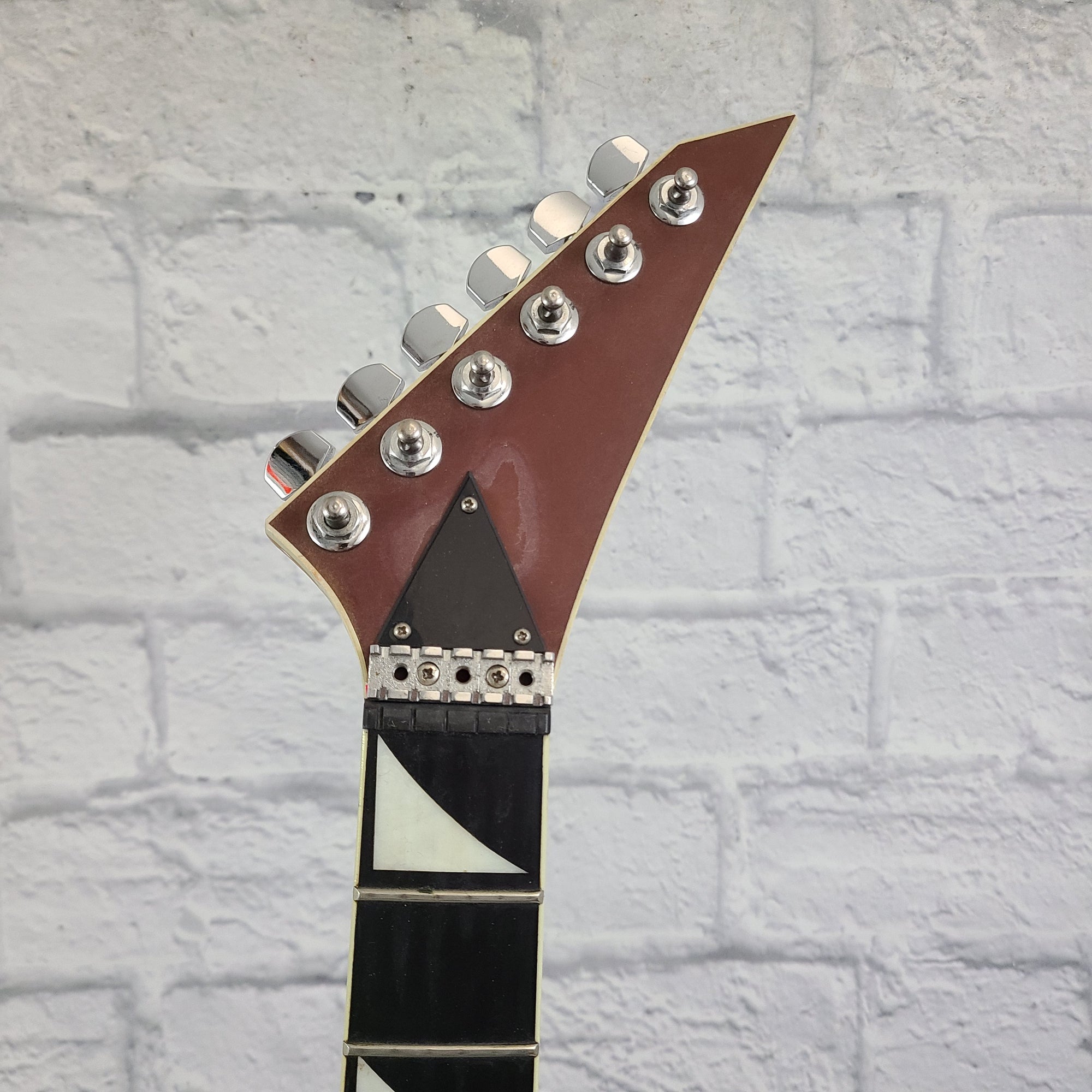 Unknown Peavey Style Guitar w/ Floating Tremolo System (Relic)  Electric Guitar