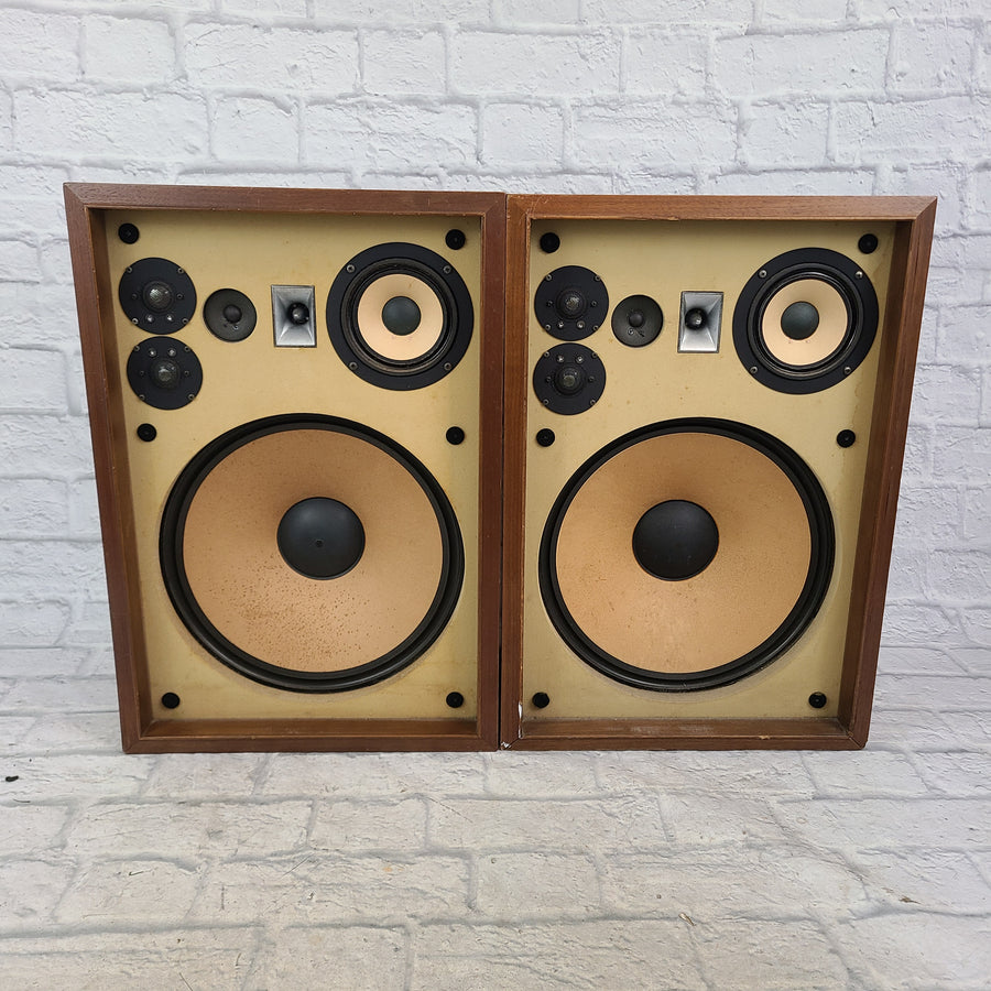 Akai SW- 175 Vintage Speaker (Pair)