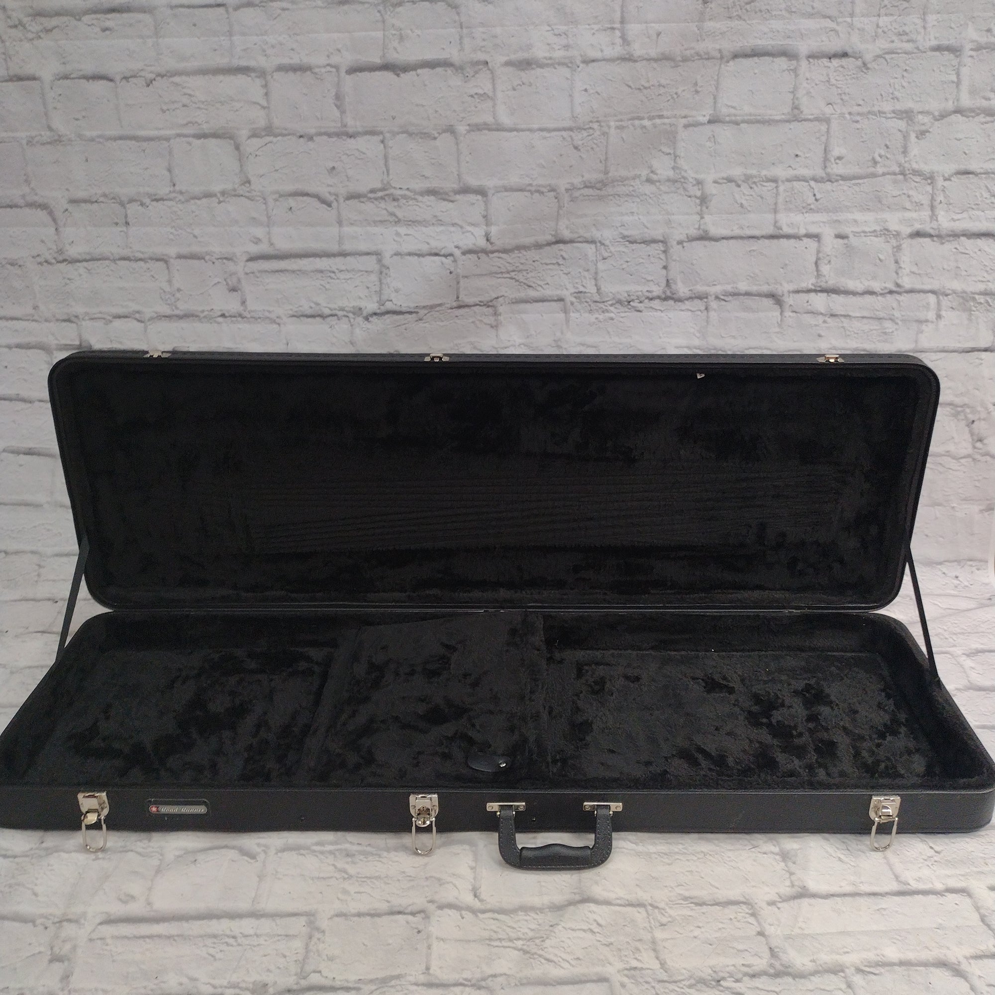 Road Runner ベース用ハードケース Road Runner Bass Guitar Hard Shell Case - Evolution Music