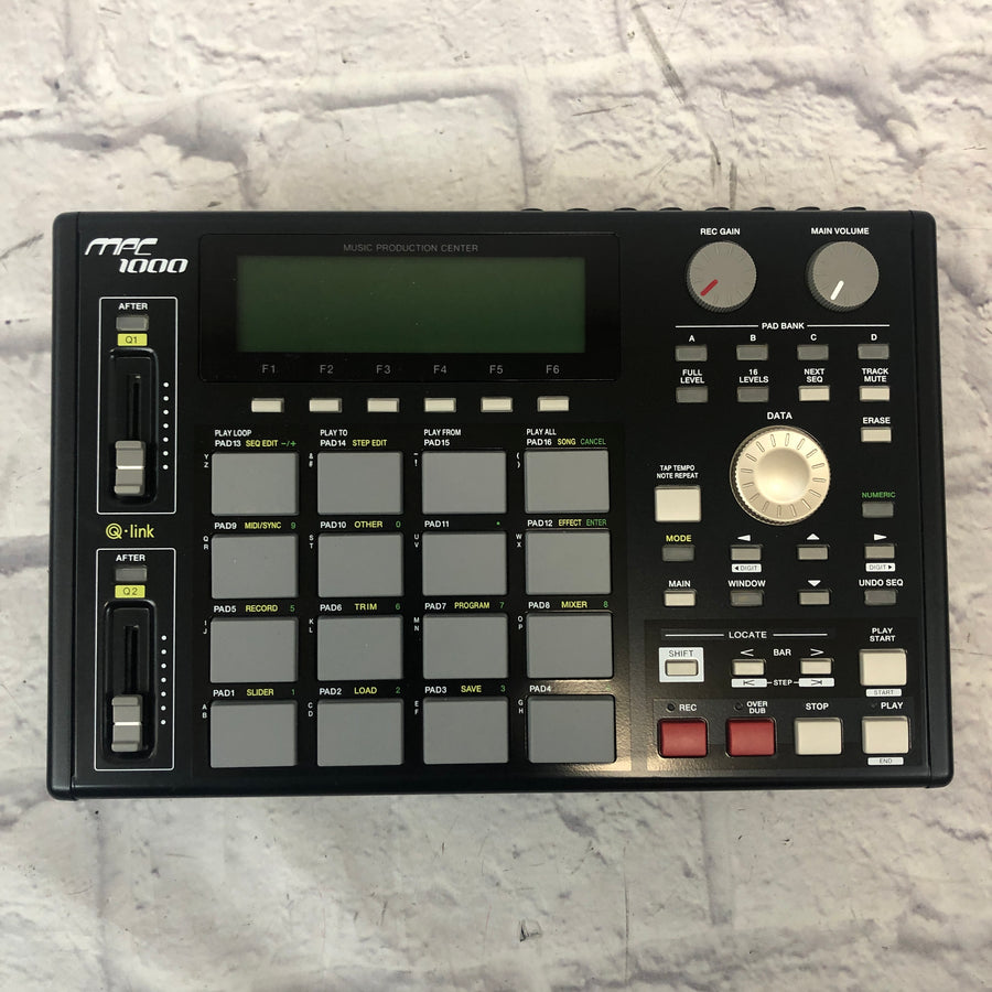Akai MPC1000 Black v2.10 128mb Production Center Sampler