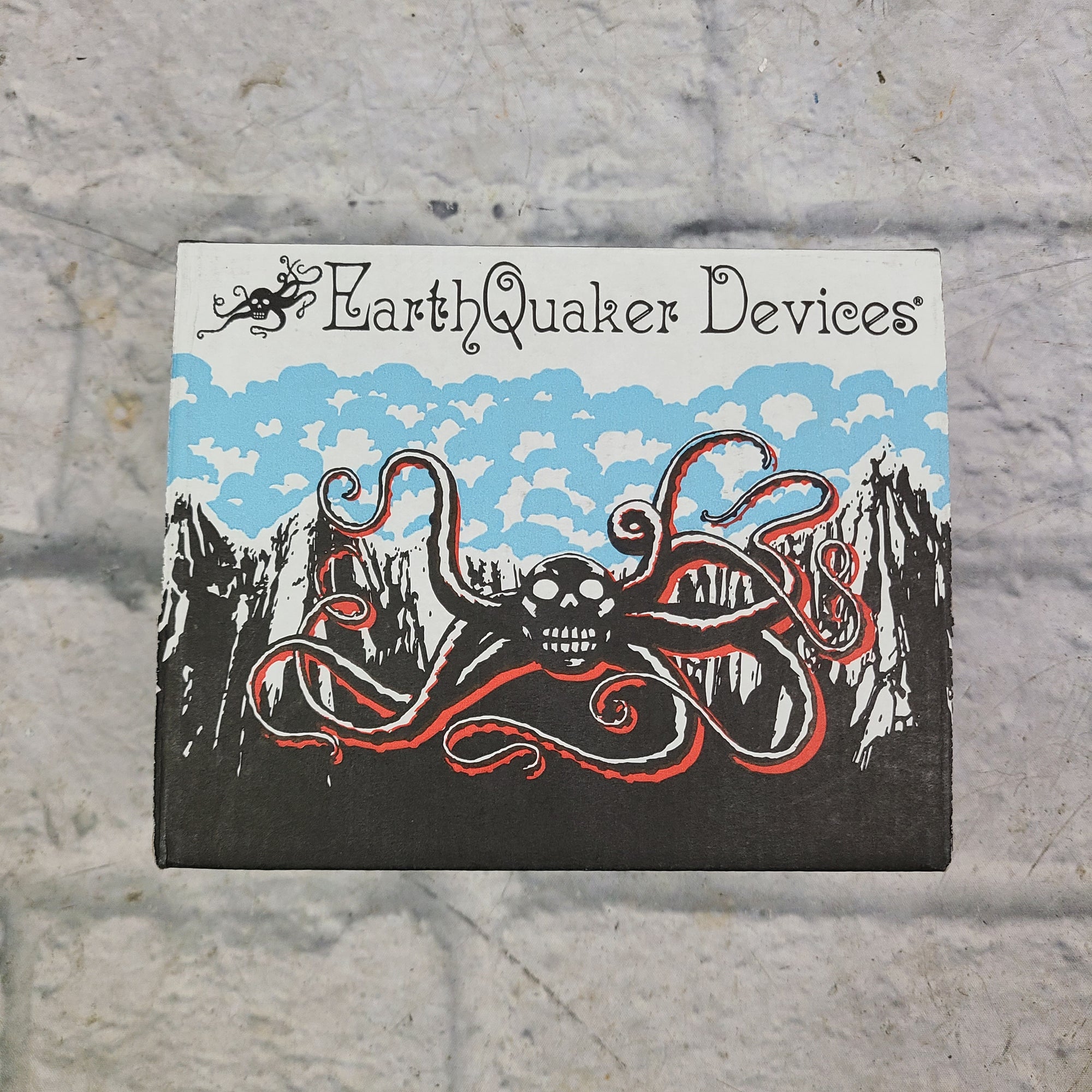 EarthQuaker Devices Avalanche V1 reverb and Delay Reverb