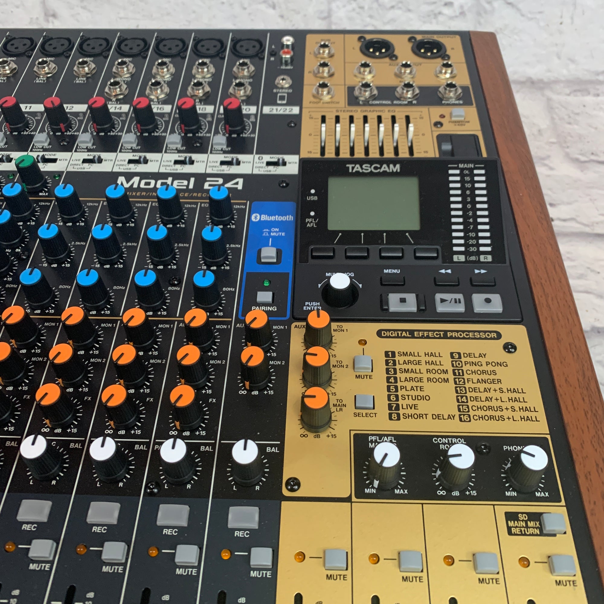 Tascam Model 24 Mixer/Interface/Recorder