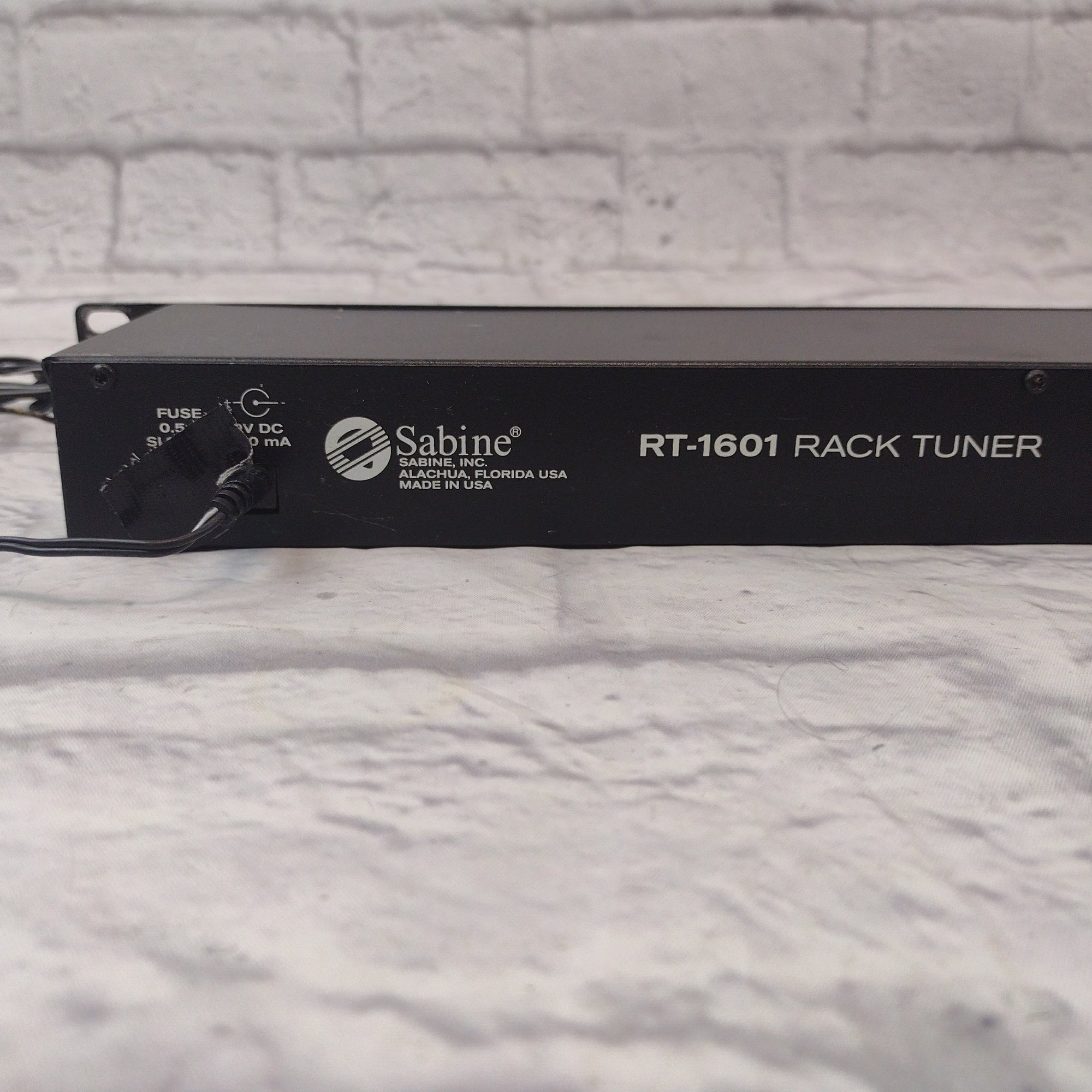 Sabine RT-1601 Rack Tuner