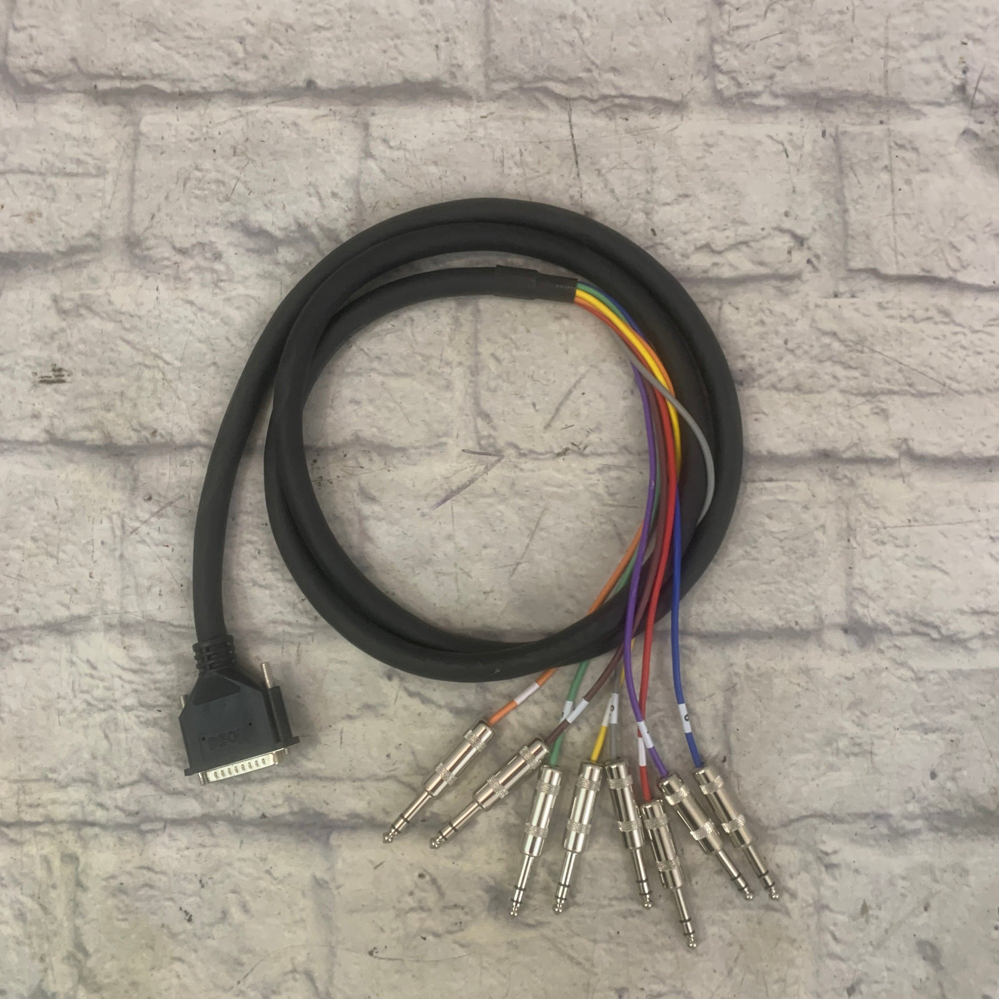Hosa DTP-802 Balanced Snake, DB25 to 1/4" TRS, 2m / 6.6' ft Snake