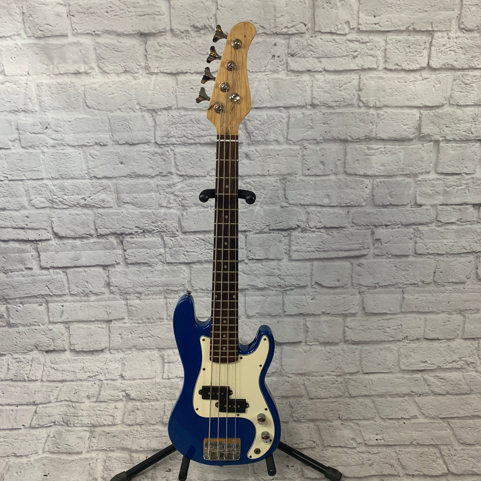 Unknown Junior Blue 26" Short Scale Bass