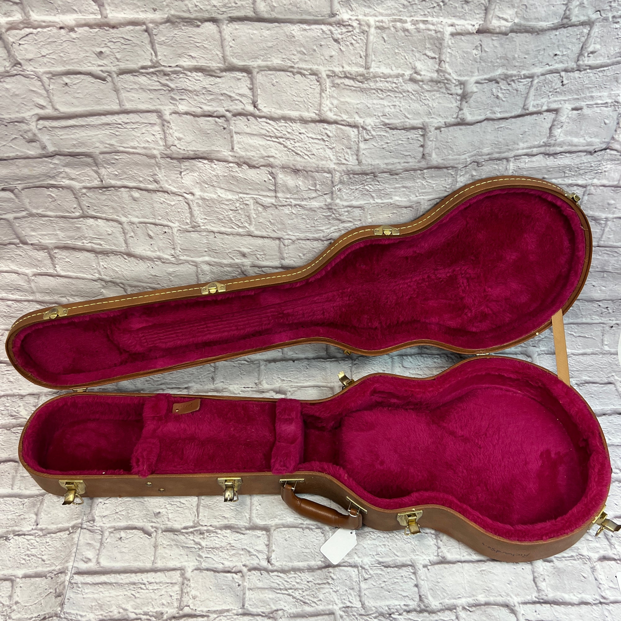 Gibson USA Les Paul Hard Case Pink Interior - Evolution Music