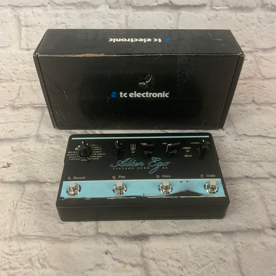 TC Electronic Alter Ego X4 Effect Pedal