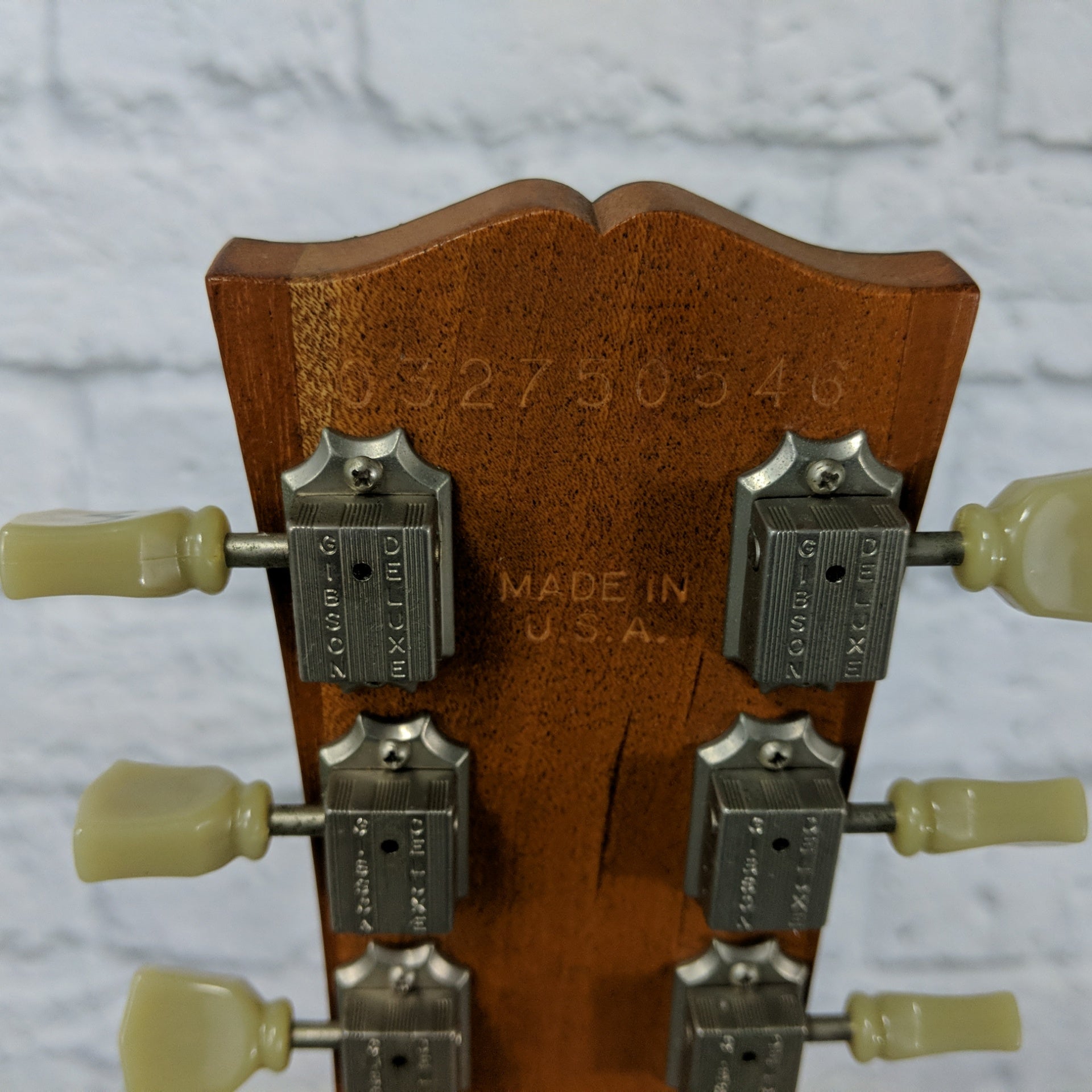 Gibson Les Paul Studio 2005 Swamp Ash with Gator Hardshell Case