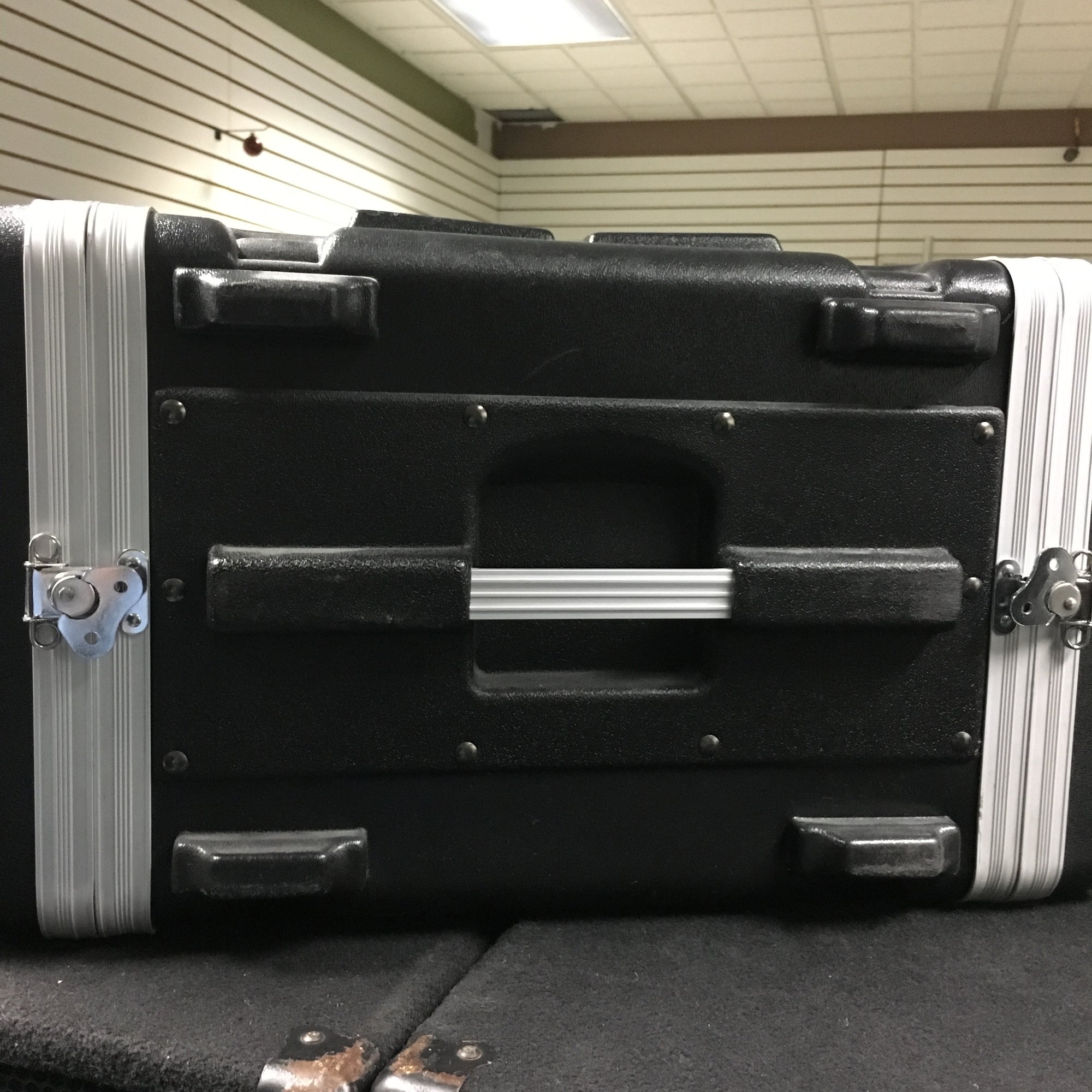 Gator 6 Unit Molded Rack Case