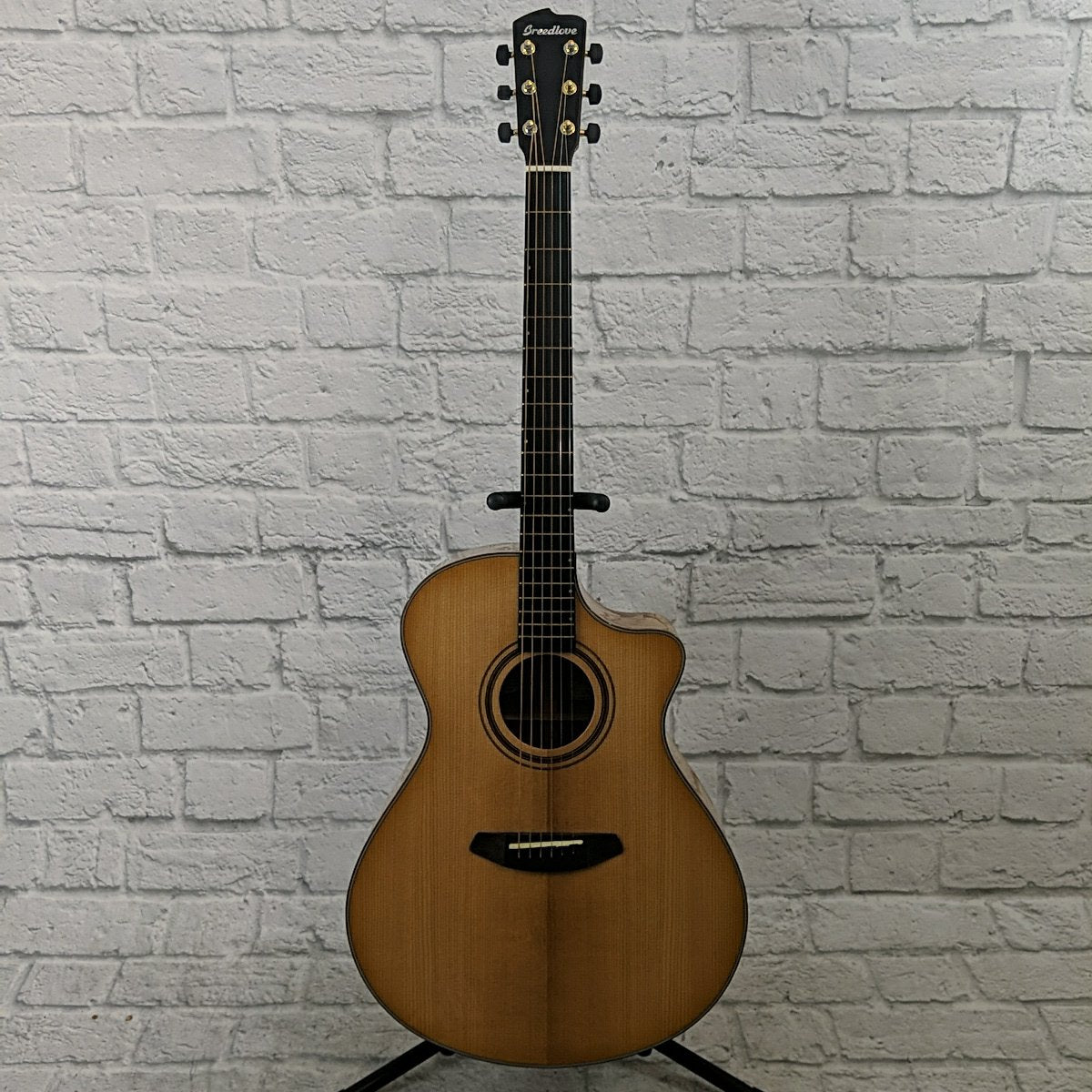 Breedlove Artista Concerto CE Acoustic Electric Guitar - Natural Shadow