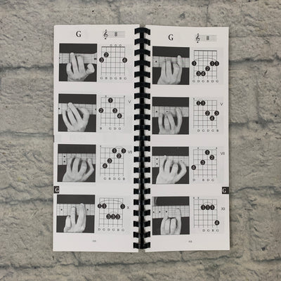 Amsco Gig Bag Book of Picture Guitar Chords